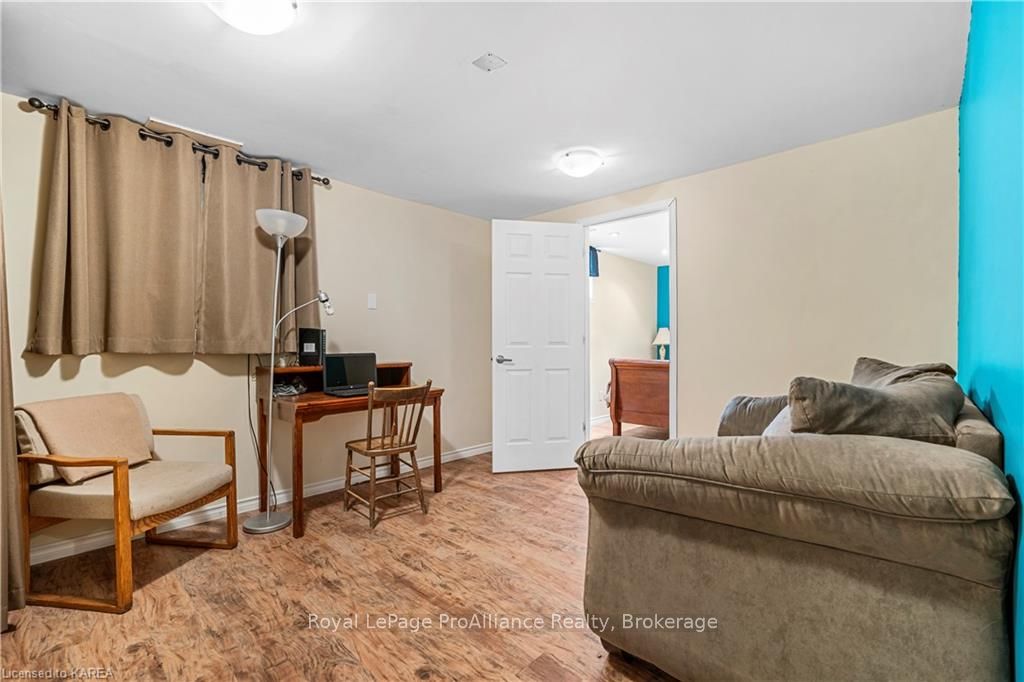Photo 22 of 67 Briscoe Street, Loyalist, Amherstview — HOMEH