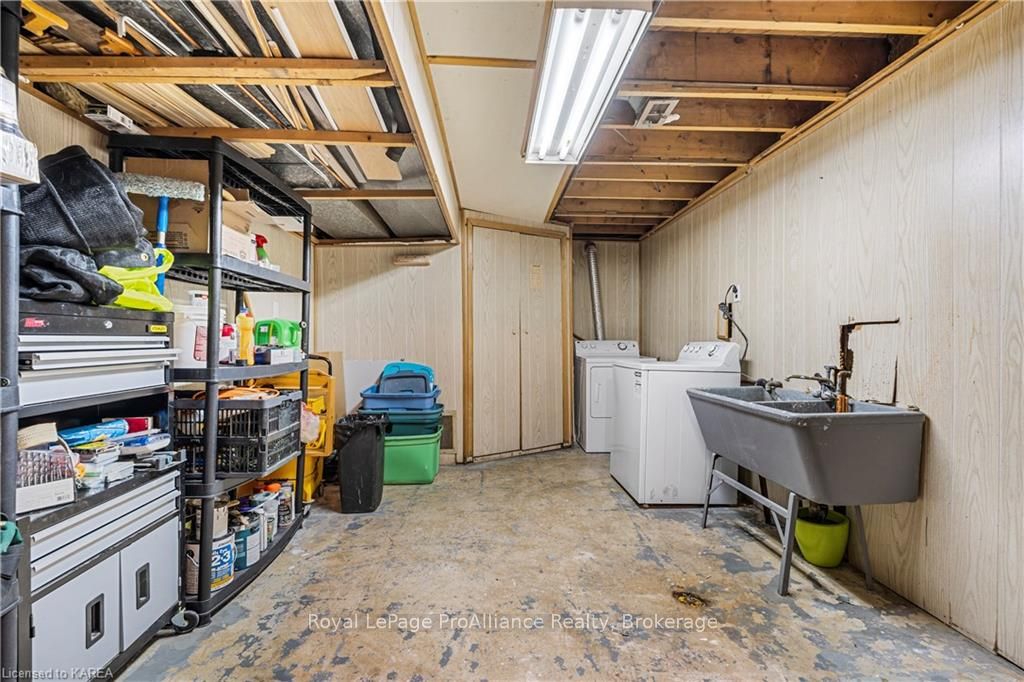 Photo 30 of 67 Briscoe Street, Loyalist, Amherstview — HOMEH
