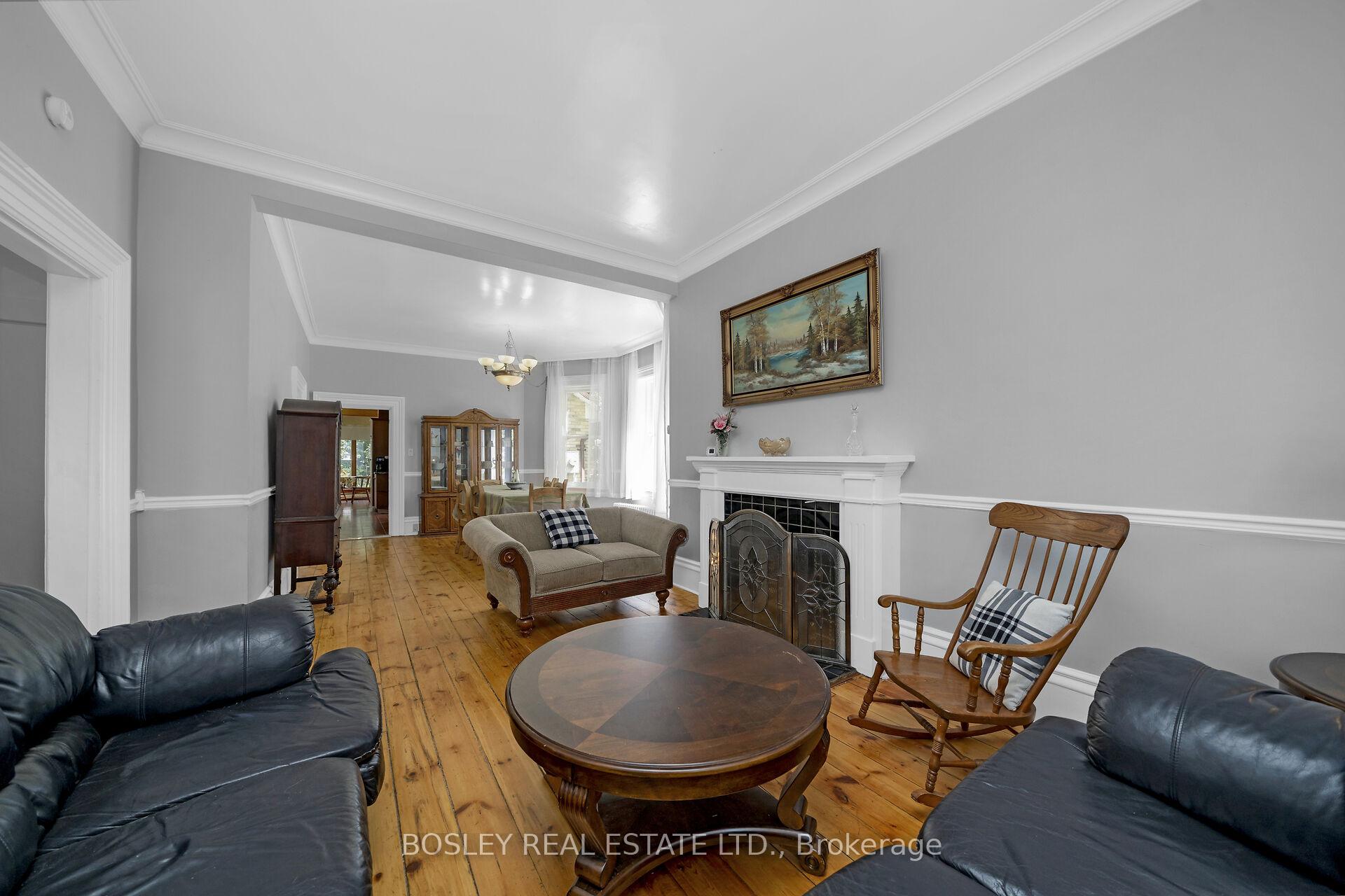 Photo 11 of 135 Webb Street, Minto — HOMEH