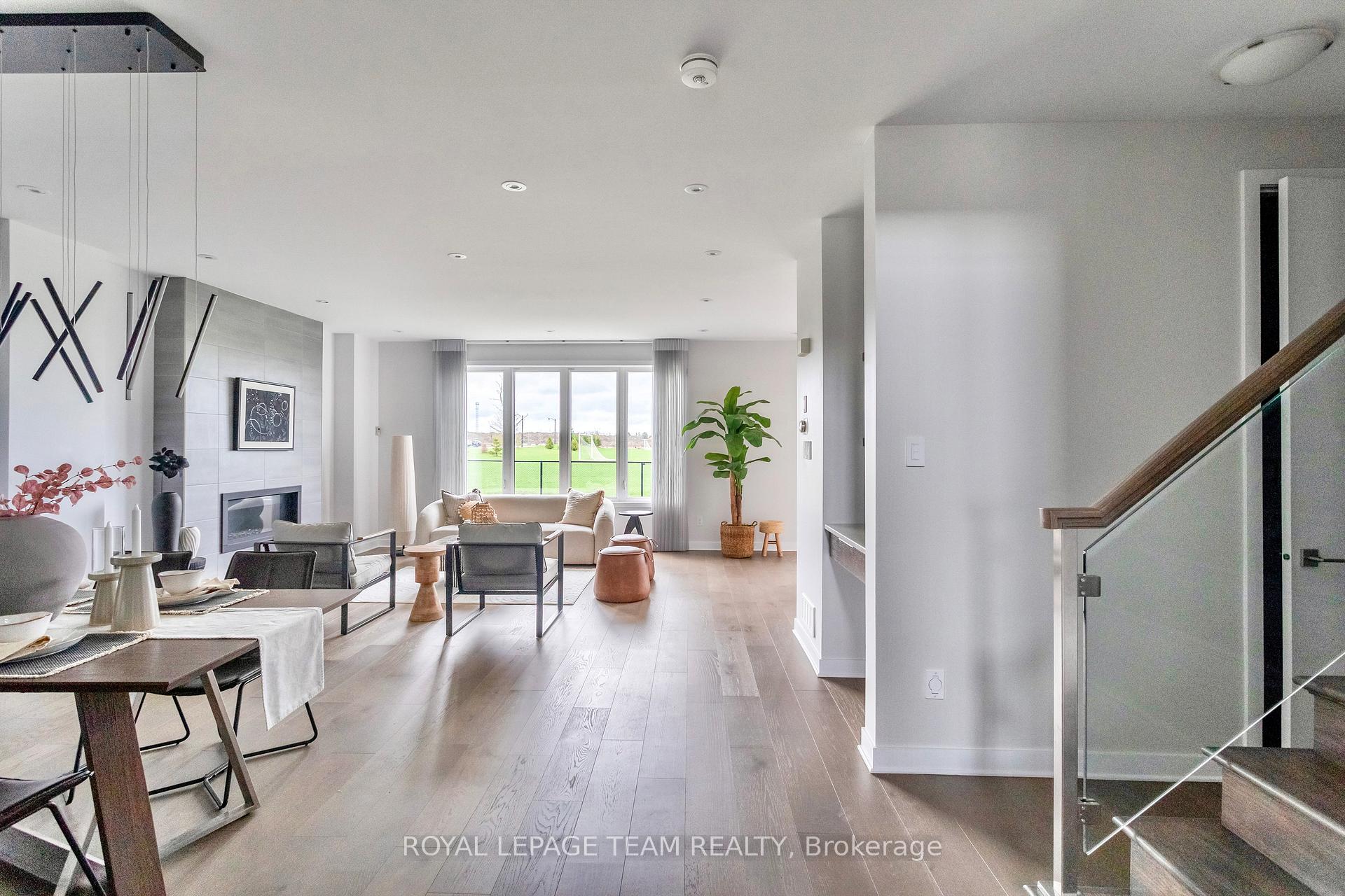 Photo 8 of 611 Triangle Street, Ottawa, Kanata - Emerald Meadows/Trailwest — HOMEH