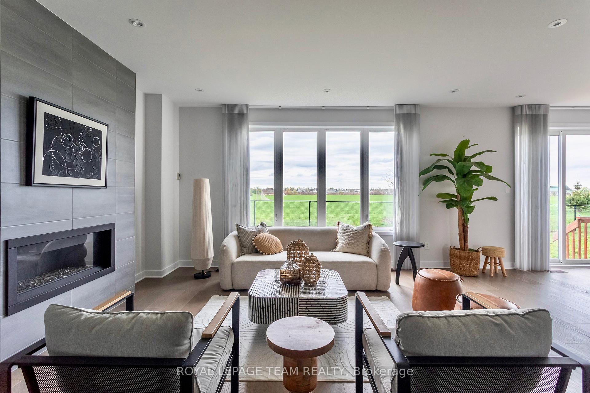 Photo 12 of 611 Triangle Street, Ottawa, Kanata - Emerald Meadows/Trailwest — HOMEH