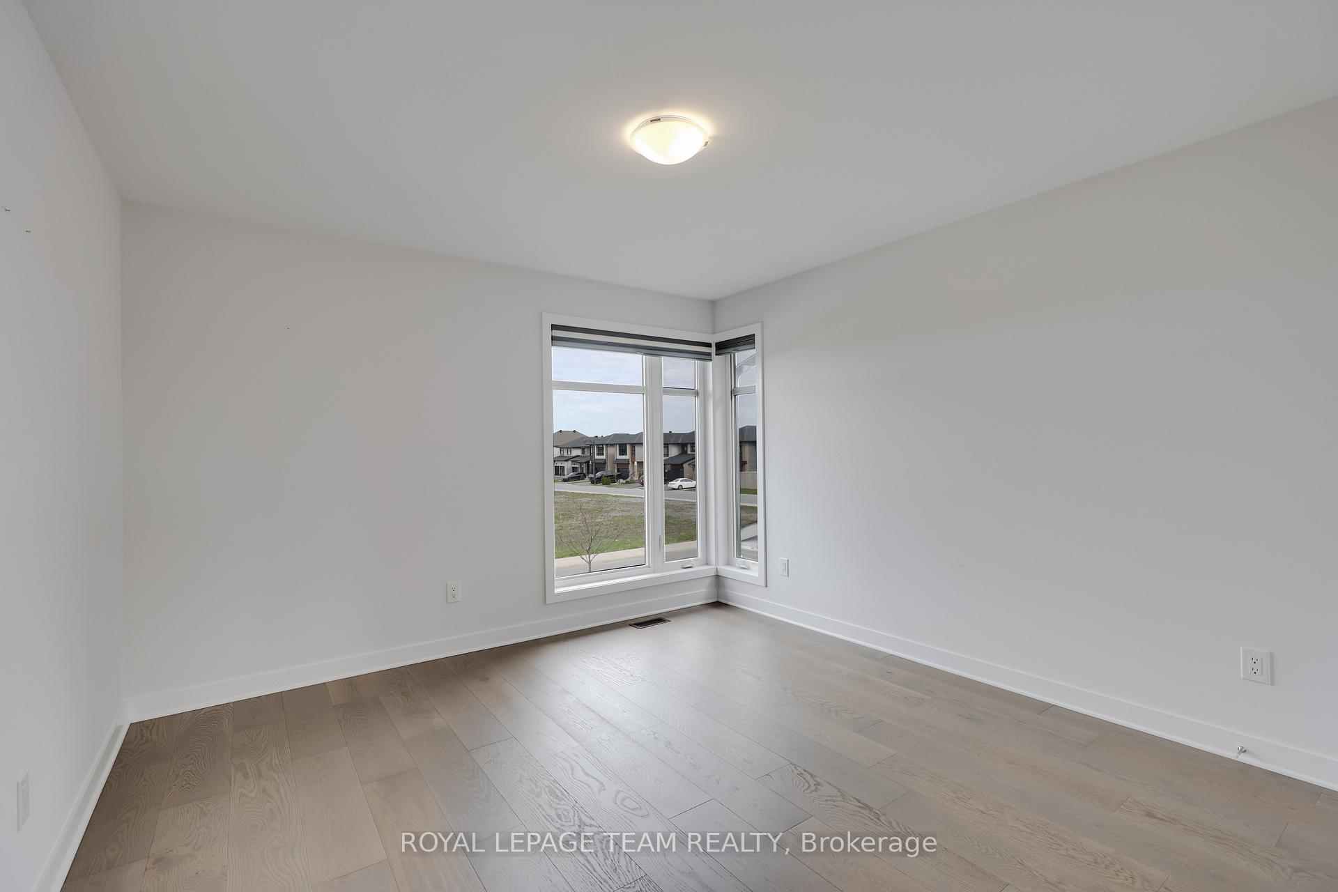 Photo 40 of 611 Triangle Street, Ottawa, Kanata - Emerald Meadows/Trailwest — HOMEH