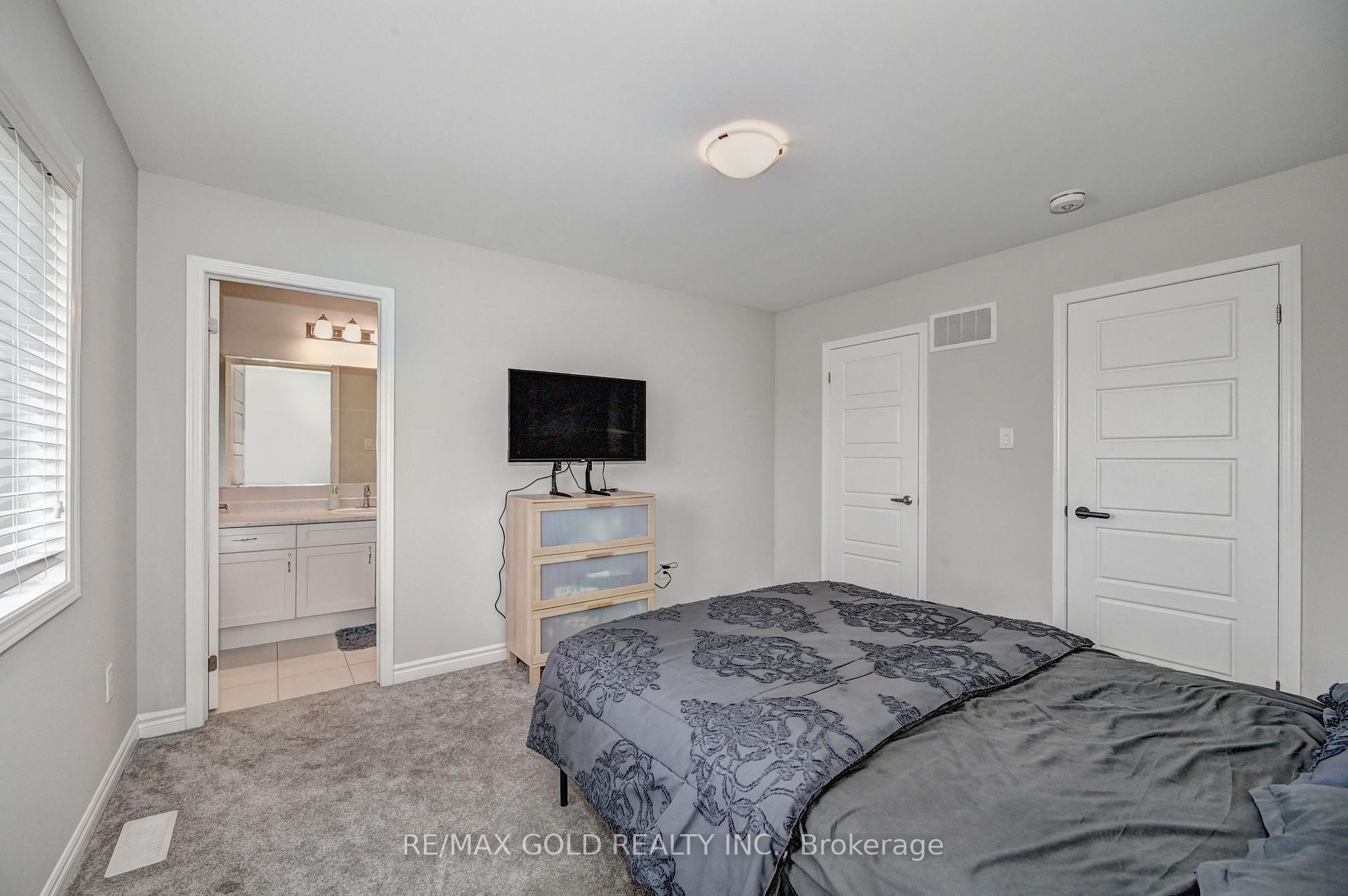 Photo 16 of 104 Forestwalk Street, Kitchener — HOMEH