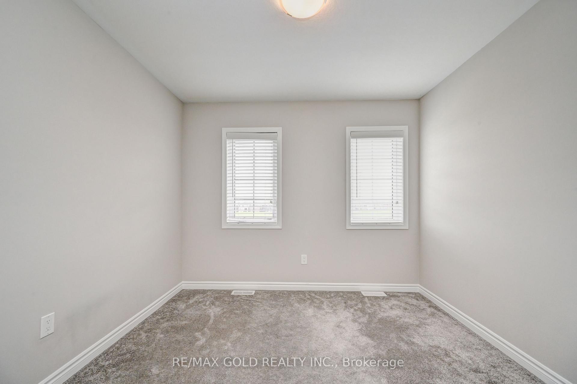 Photo 21 of 104 Forestwalk Street, Kitchener — HOMEH