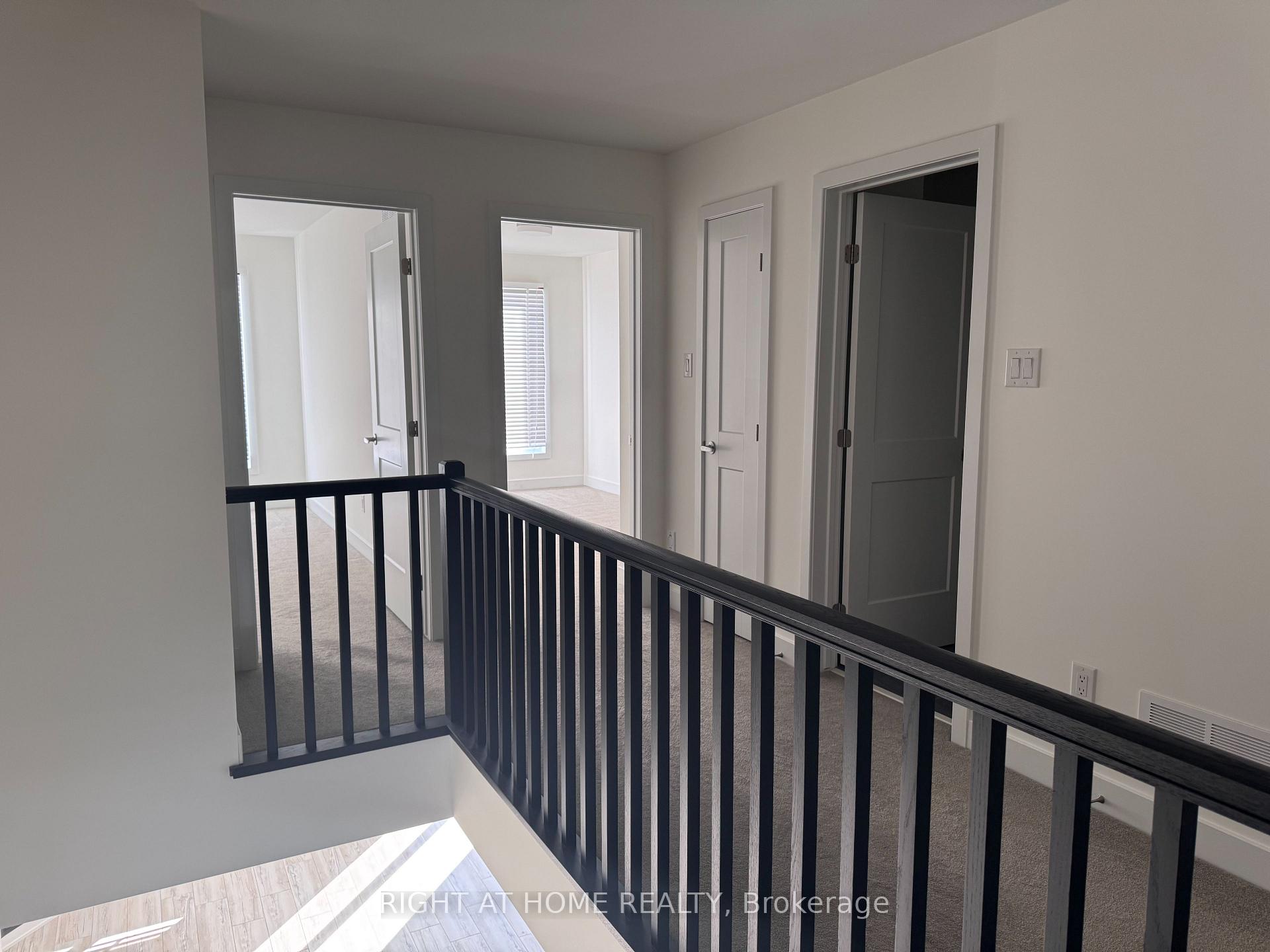 Photo 15 of 4830 Abbott Street E, Ottawa, Kanata - Emerald Meadows/Trailwest — HOMEH