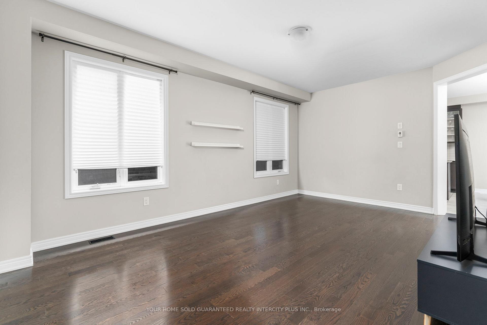 Photo 8 of 2061 Webster Boulevard, Innisfil, Alcona — HOMEH