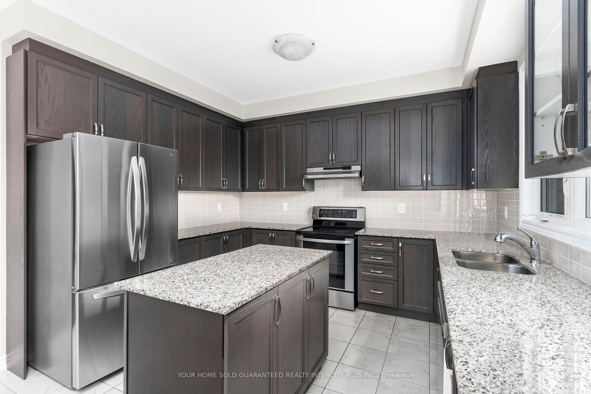 Photo 12 of 2061 Webster Boulevard, Innisfil, Alcona — HOMEH
