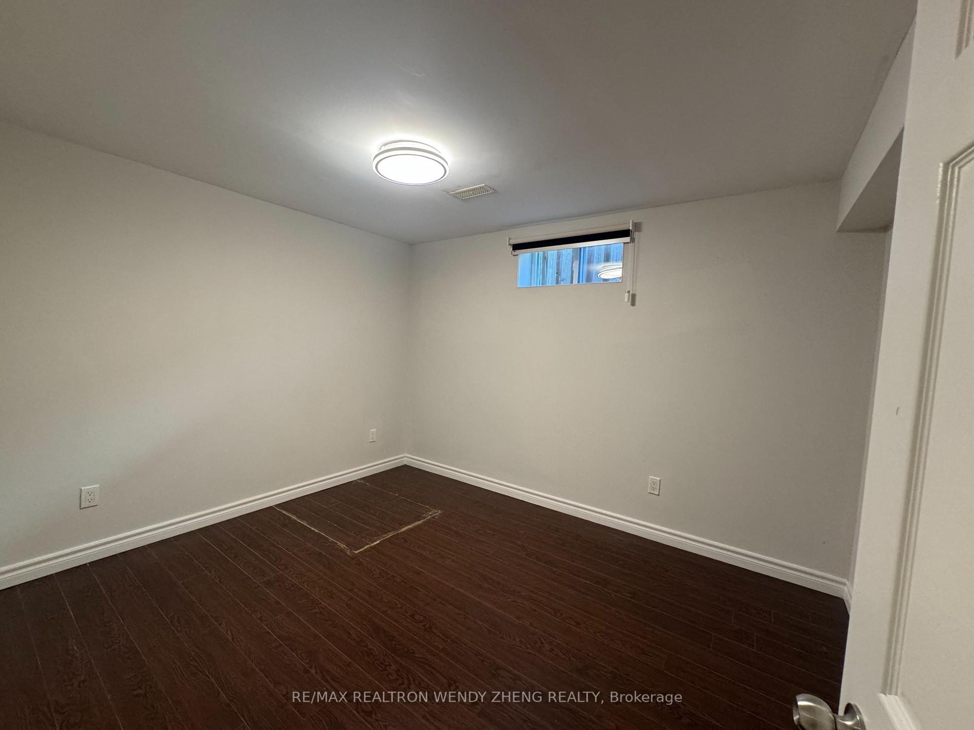 Photo 11 of 33 Southdale Drive, Markham, Bullock — HOMEH