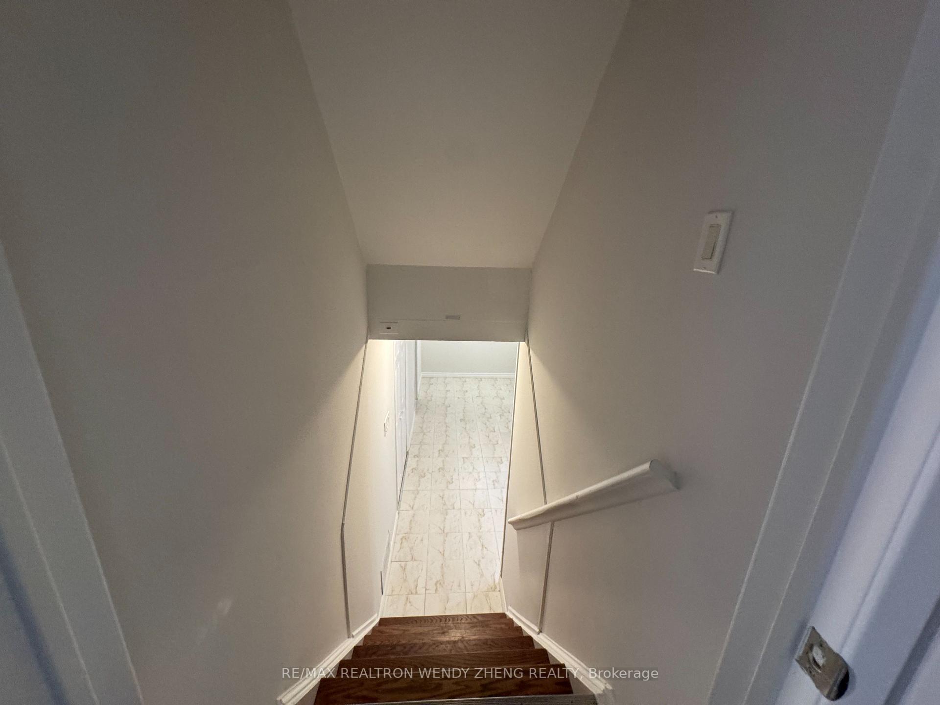 Photo 12 of 33 Southdale Drive, Markham, Bullock — HOMEH