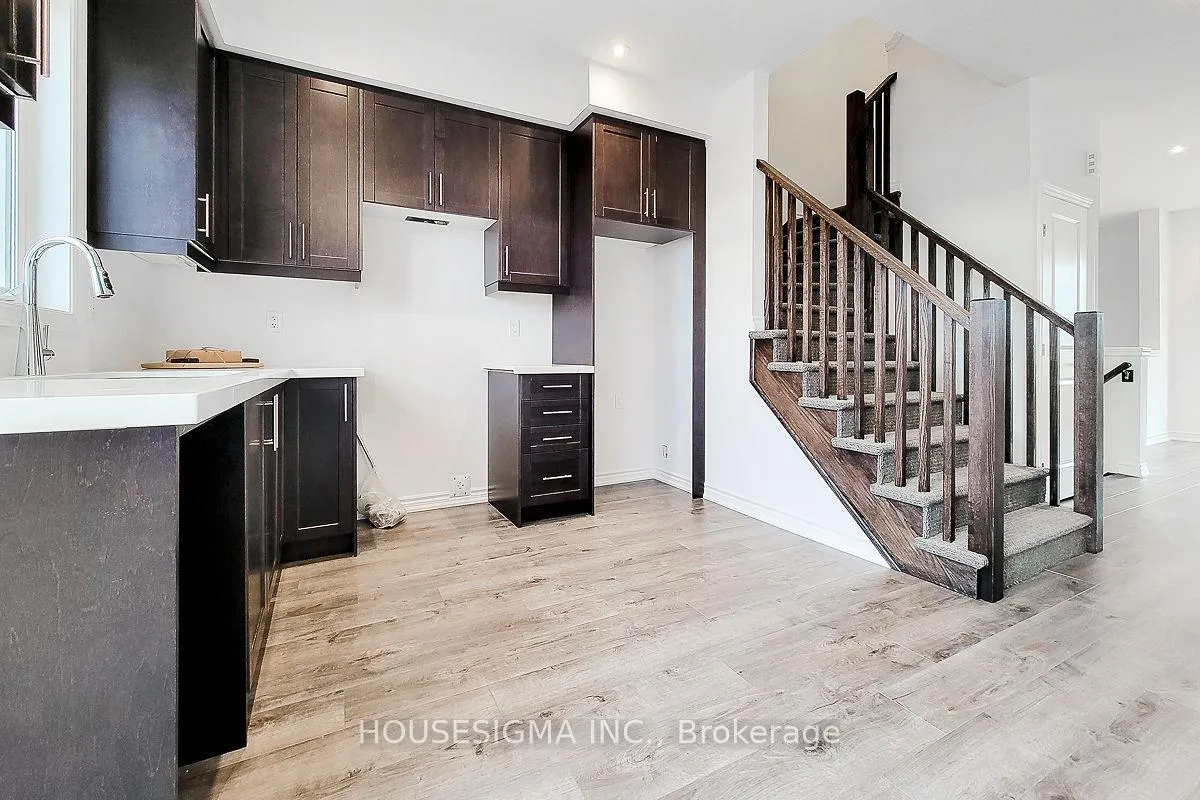 Photo 8 of Unit 33, 61 Soho Street, Hamilton, Stoney Creek Mountain — HOMEH