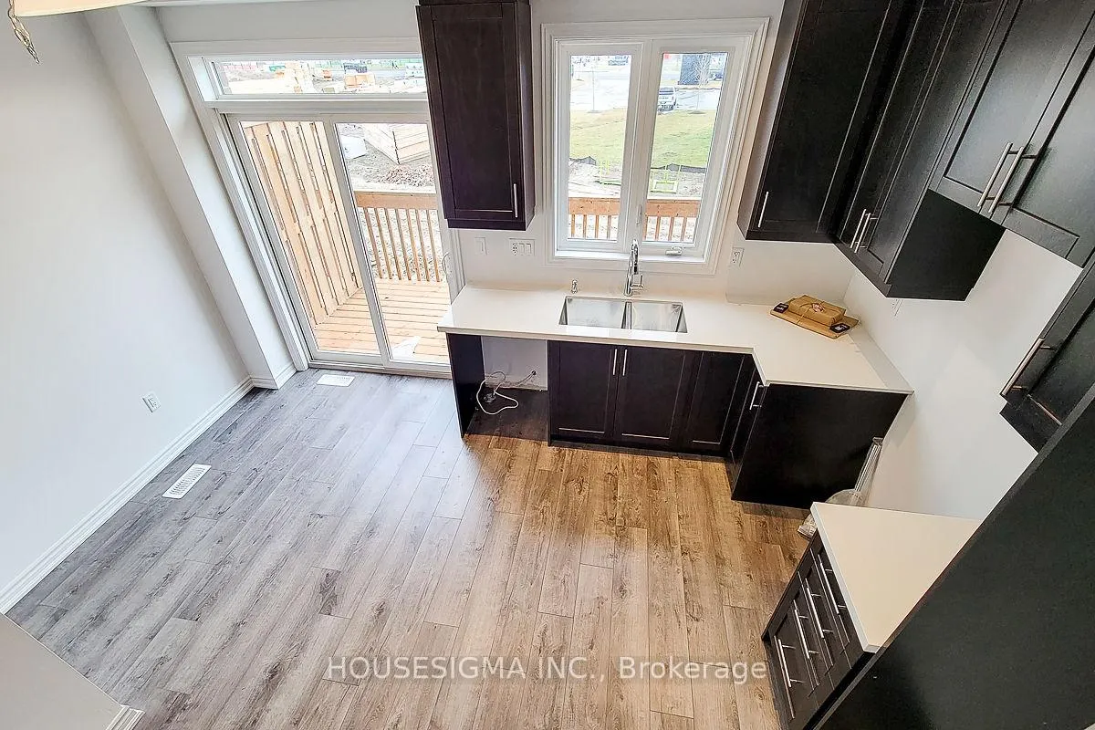 Photo 9 of Unit 33, 61 Soho Street, Hamilton, Stoney Creek Mountain — HOMEH