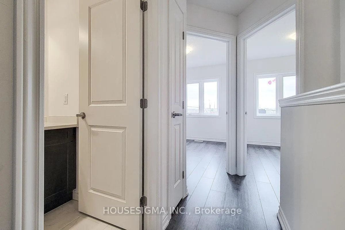 Photo 17 of Unit 33, 61 Soho Street, Hamilton, Stoney Creek Mountain — HOMEH