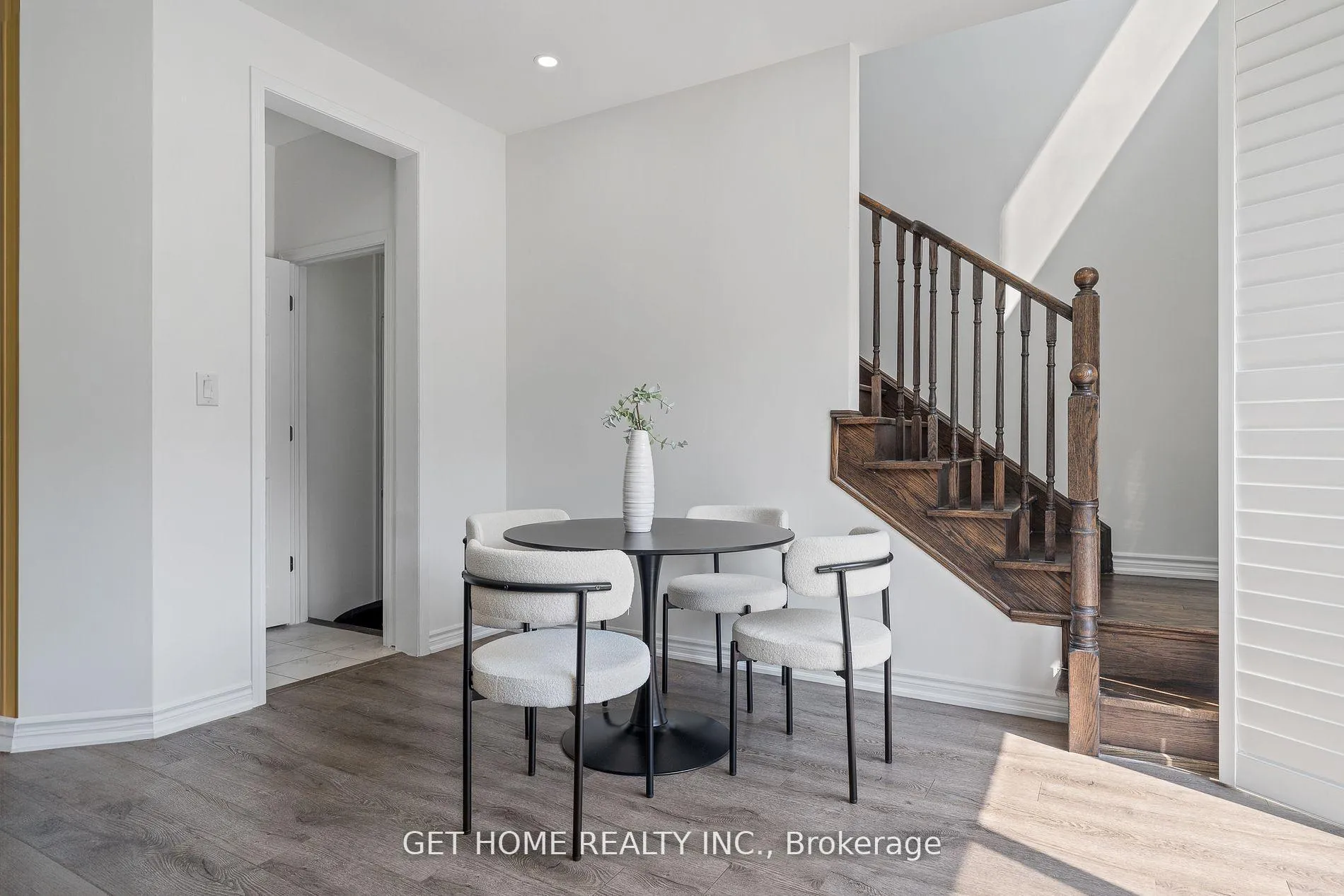 Photo 12 of Unit 82 ,Upper, 975 Whitlock Avenue N, Milton, Cobban — HOMEH