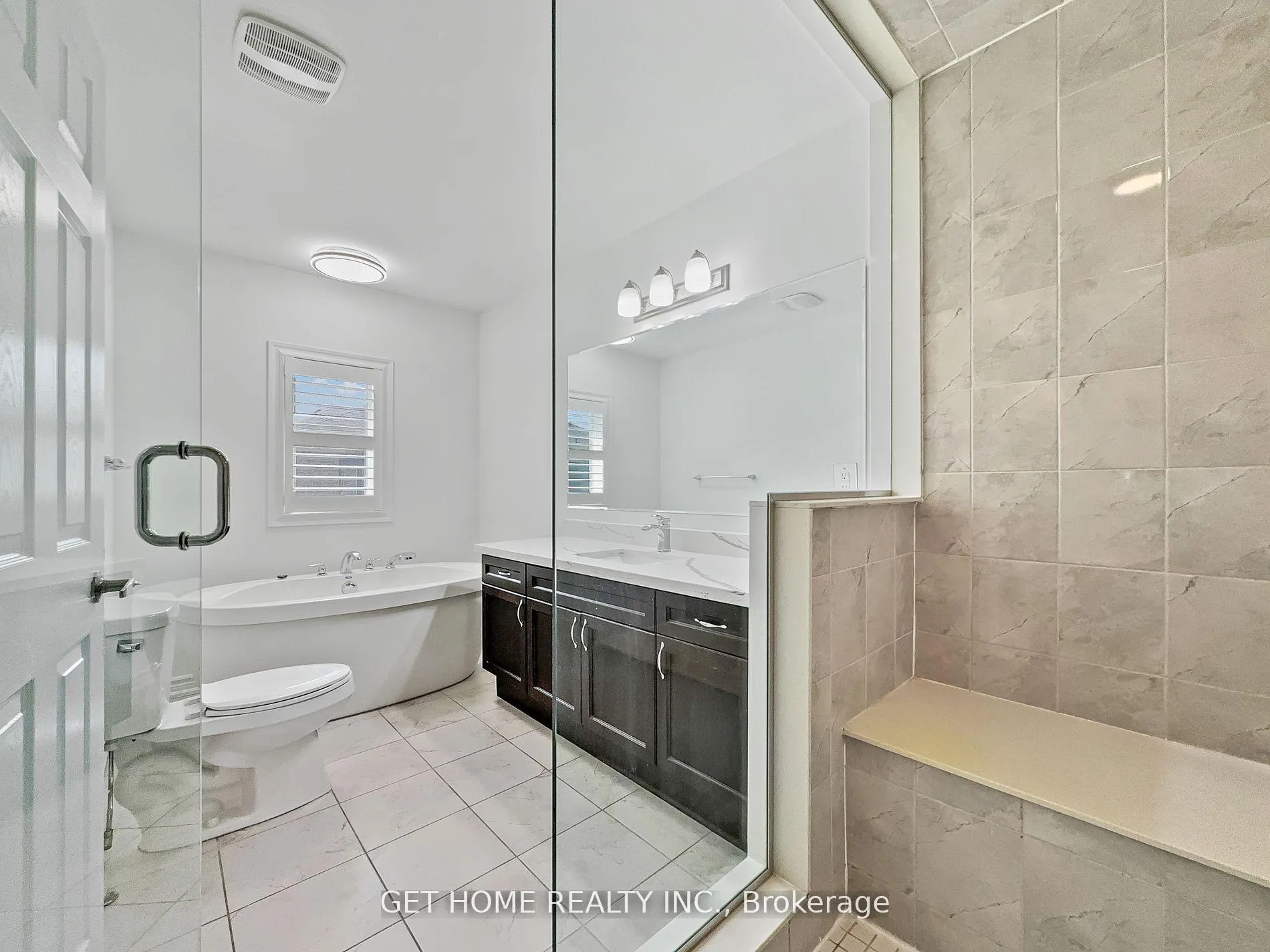 Photo 18 of Unit 82 ,Upper, 975 Whitlock Avenue N, Milton, Cobban — HOMEH