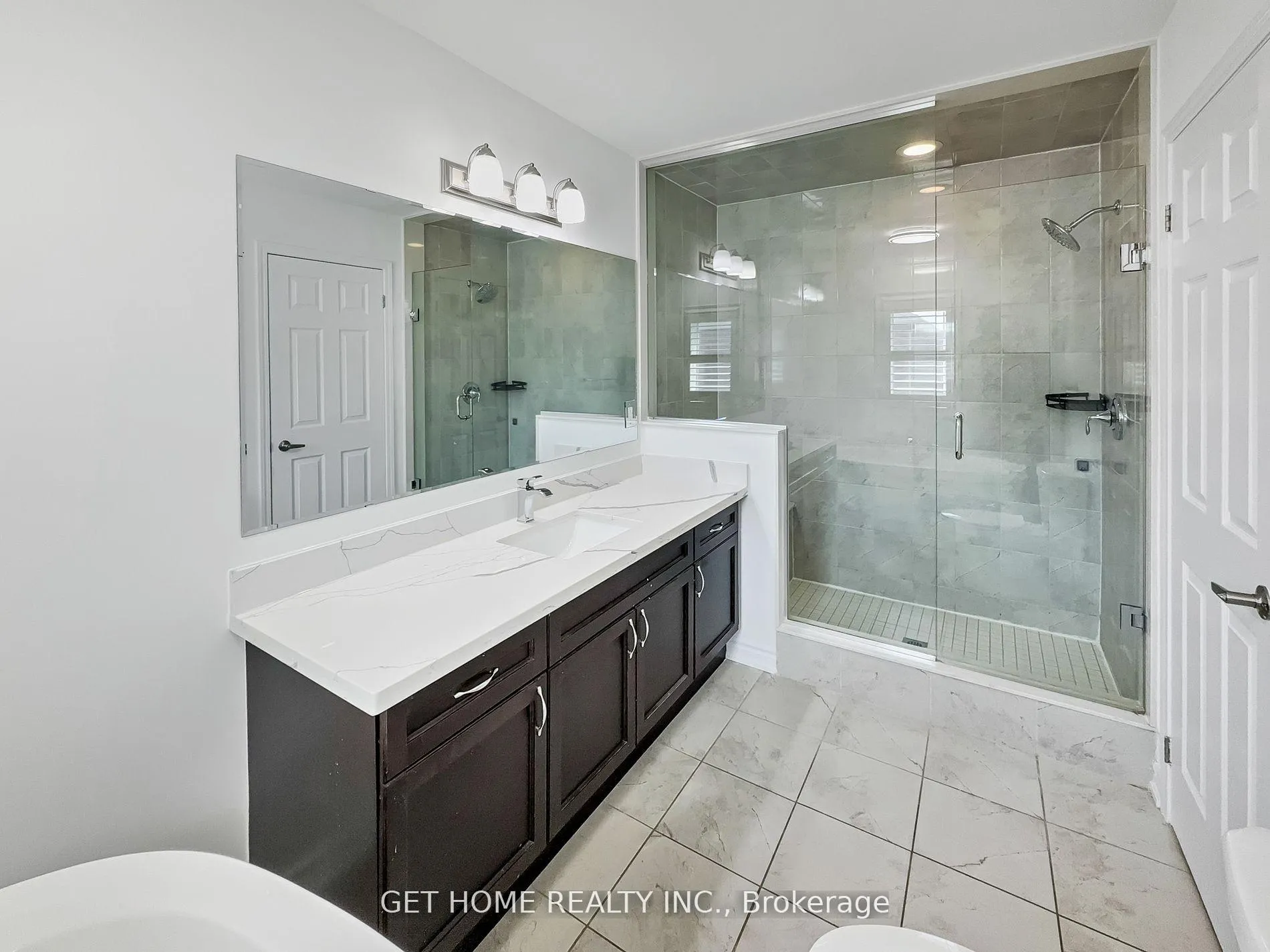 Photo 19 of Unit 82 ,Upper, 975 Whitlock Avenue N, Milton, Cobban — HOMEH