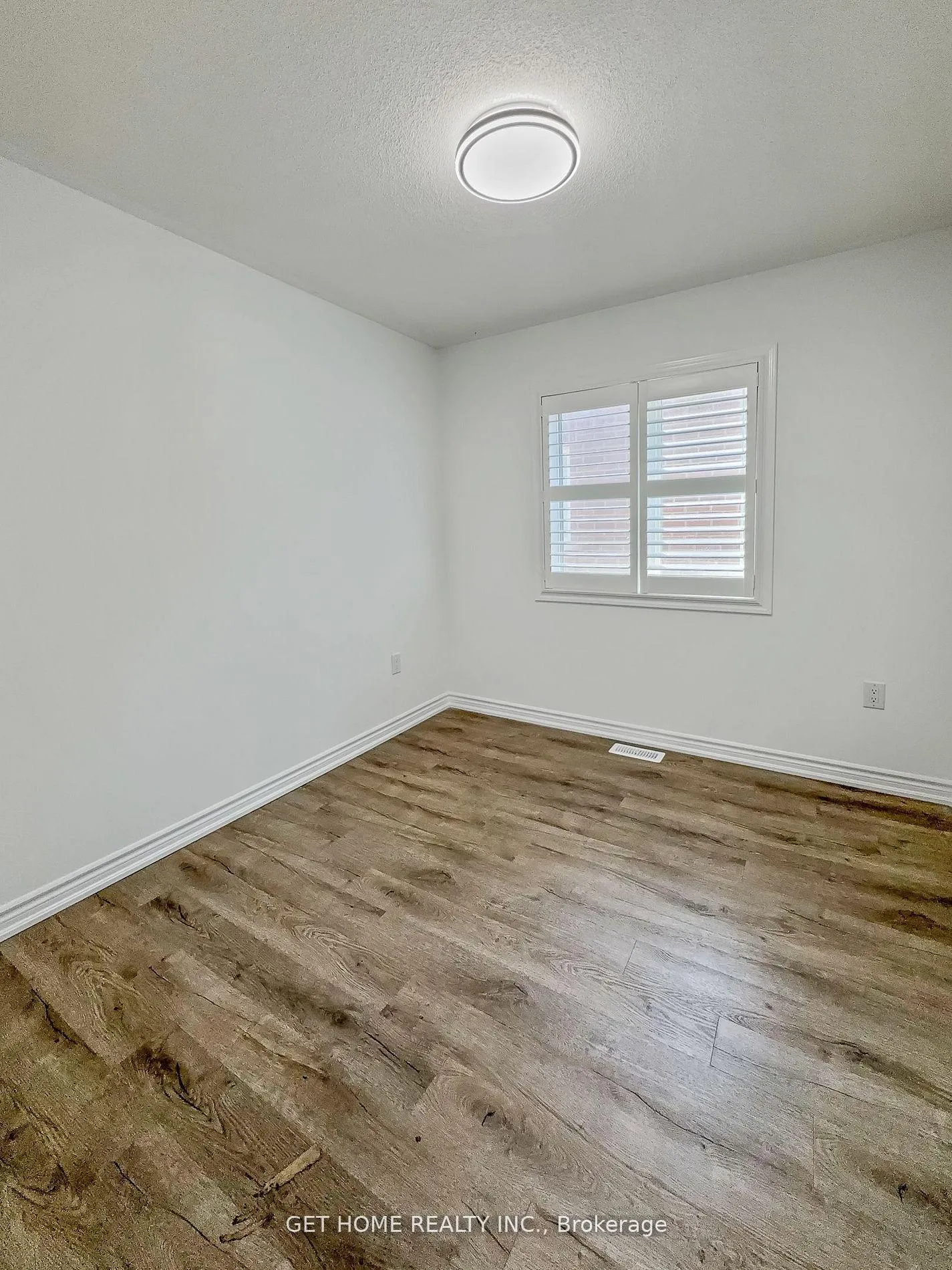 Photo 24 of Unit 82 ,Upper, 975 Whitlock Avenue N, Milton, Cobban — HOMEH