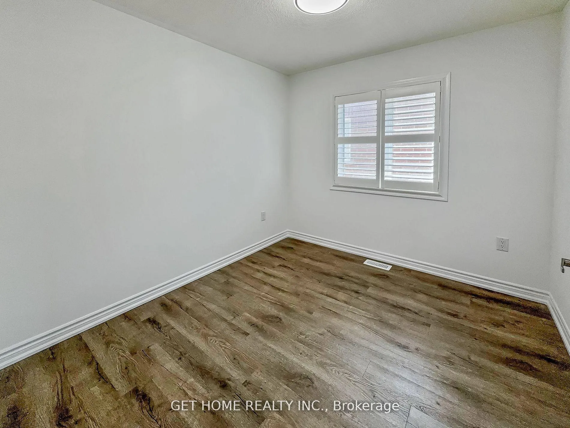 Photo 25 of Unit 82 ,Upper, 975 Whitlock Avenue N, Milton, Cobban — HOMEH