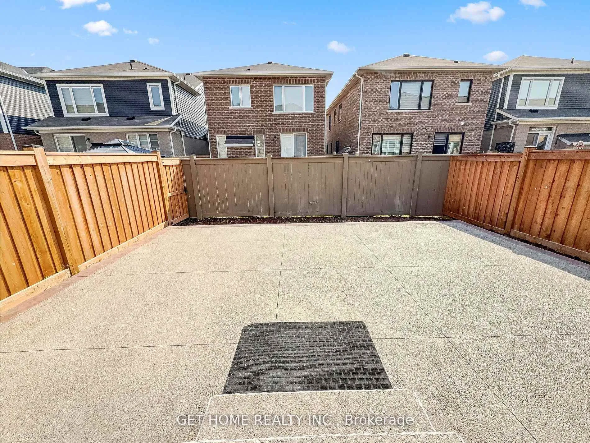 Photo 27 of Unit 82 ,Upper, 975 Whitlock Avenue N, Milton, Cobban — HOMEH