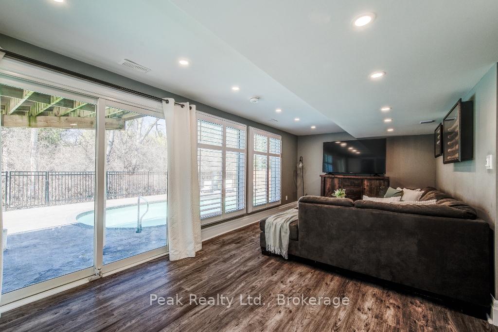 Photo 27 of 76 Underhill Crescent, Kitchener, Centreville Chicopee — HOMEH