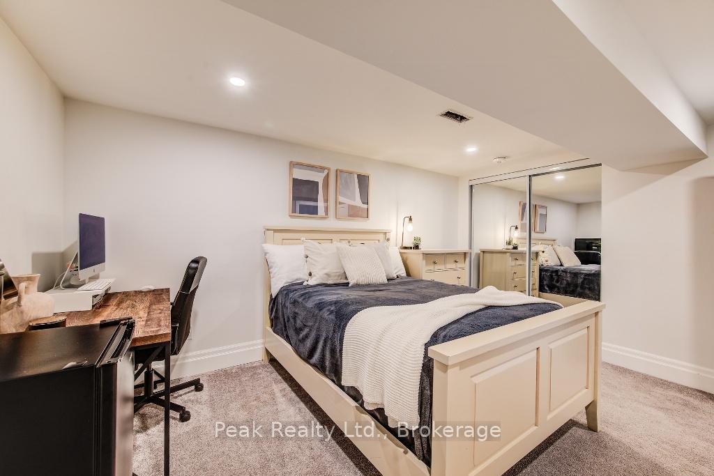 Photo 31 of 76 Underhill Crescent, Kitchener, Centreville Chicopee — HOMEH
