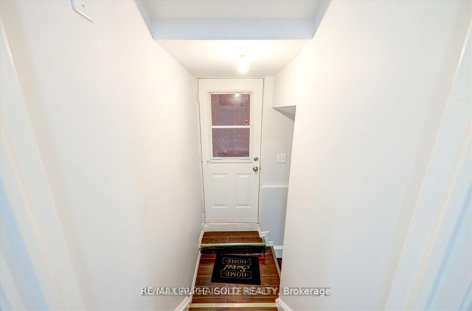 Photo 2 of Unit bsmt, 223 Sophia Road, Markham, Middlefield — HOMEH
