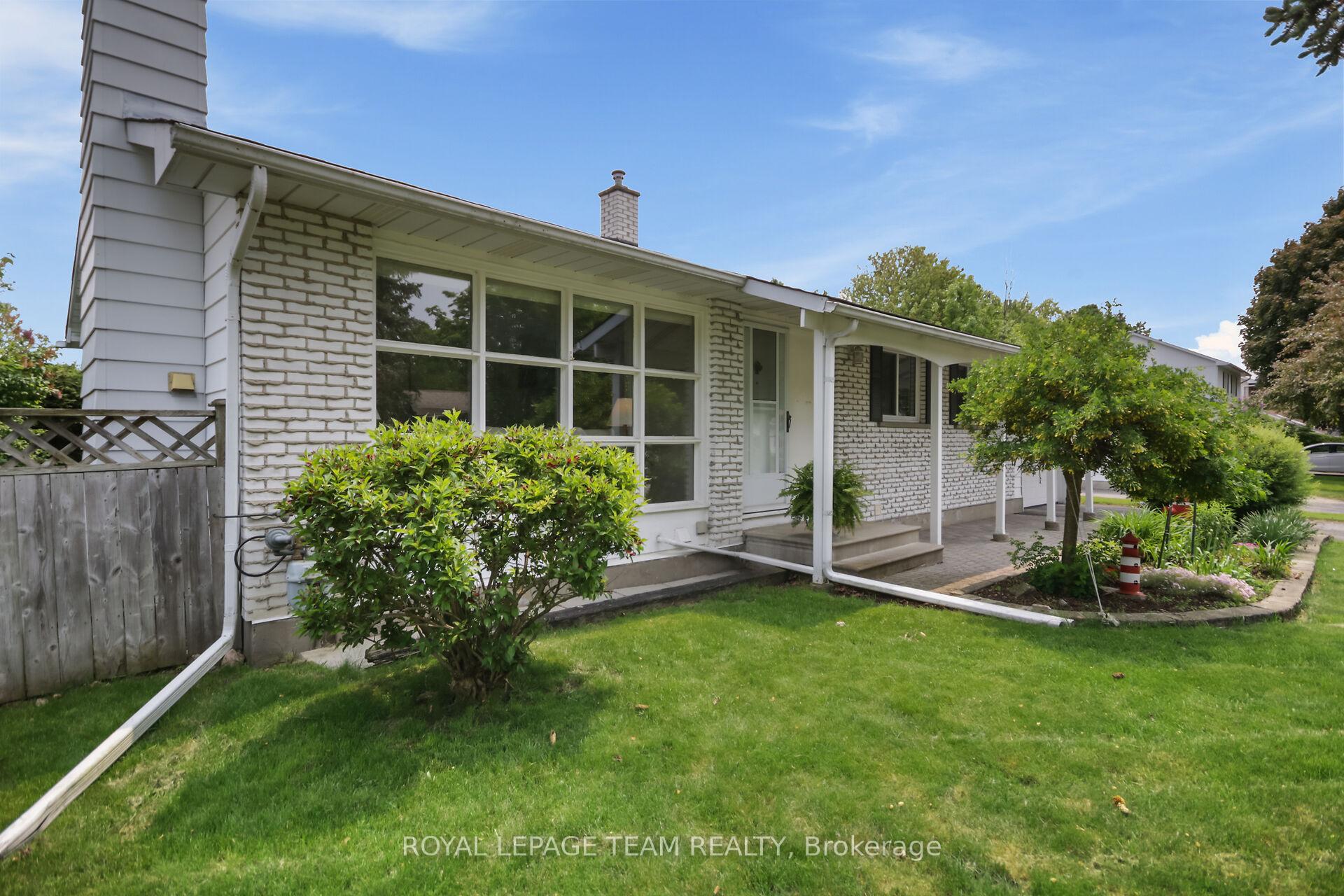 Photo 2 of 102 Oriole Avenue, Ottawa, Kanata - Glencairn/Hazeldean — HOMEH