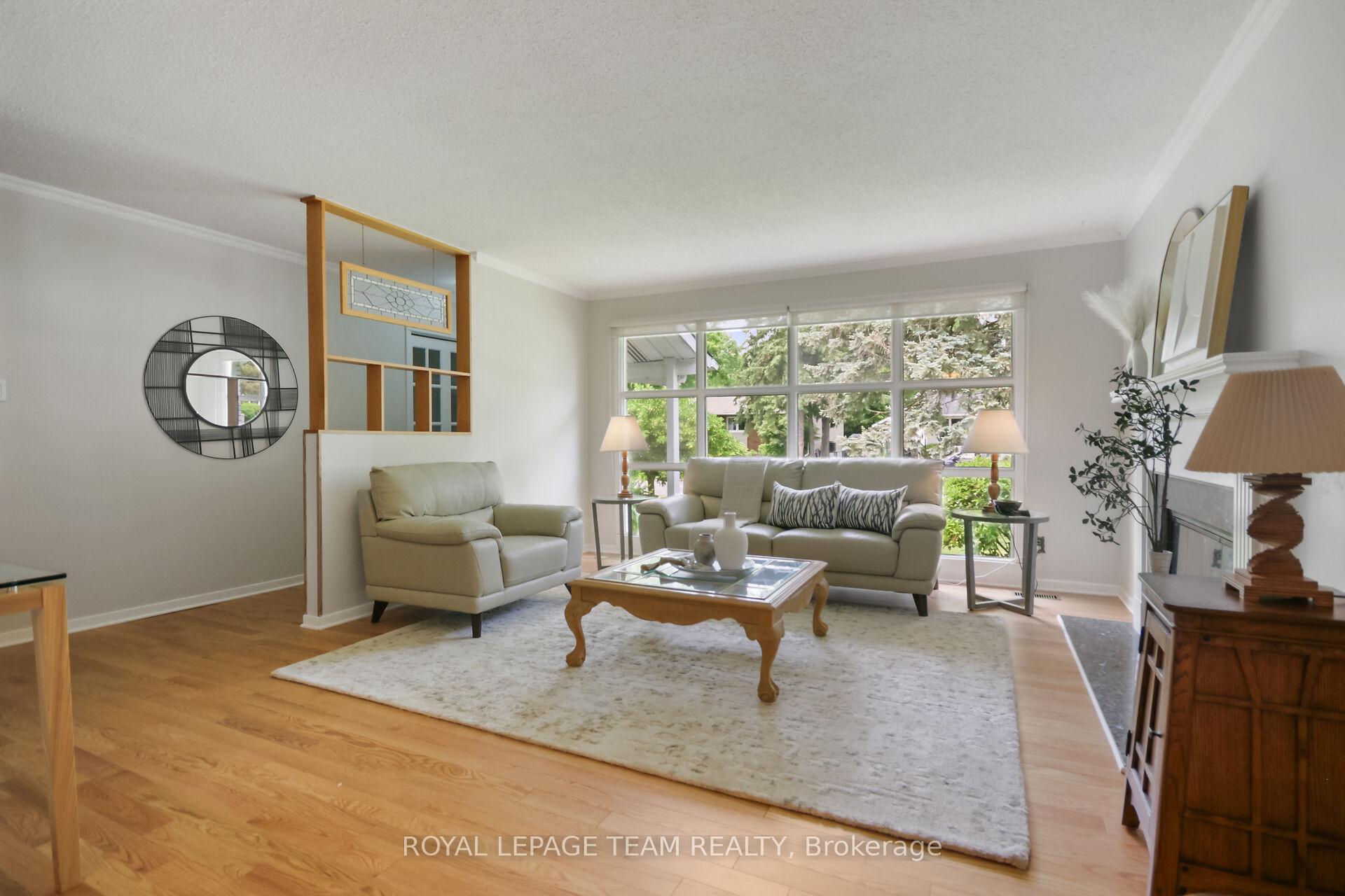 Photo 7 of 102 Oriole Avenue, Ottawa, Kanata - Glencairn/Hazeldean — HOMEH