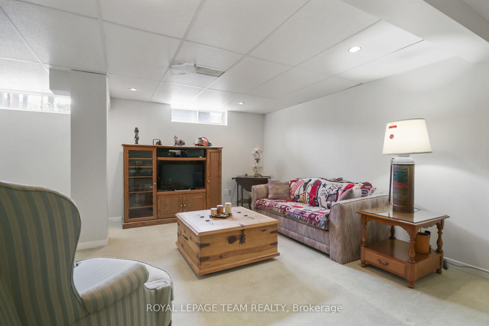 Photo 28 of 102 Oriole Avenue, Ottawa, Kanata - Glencairn/Hazeldean — HOMEH