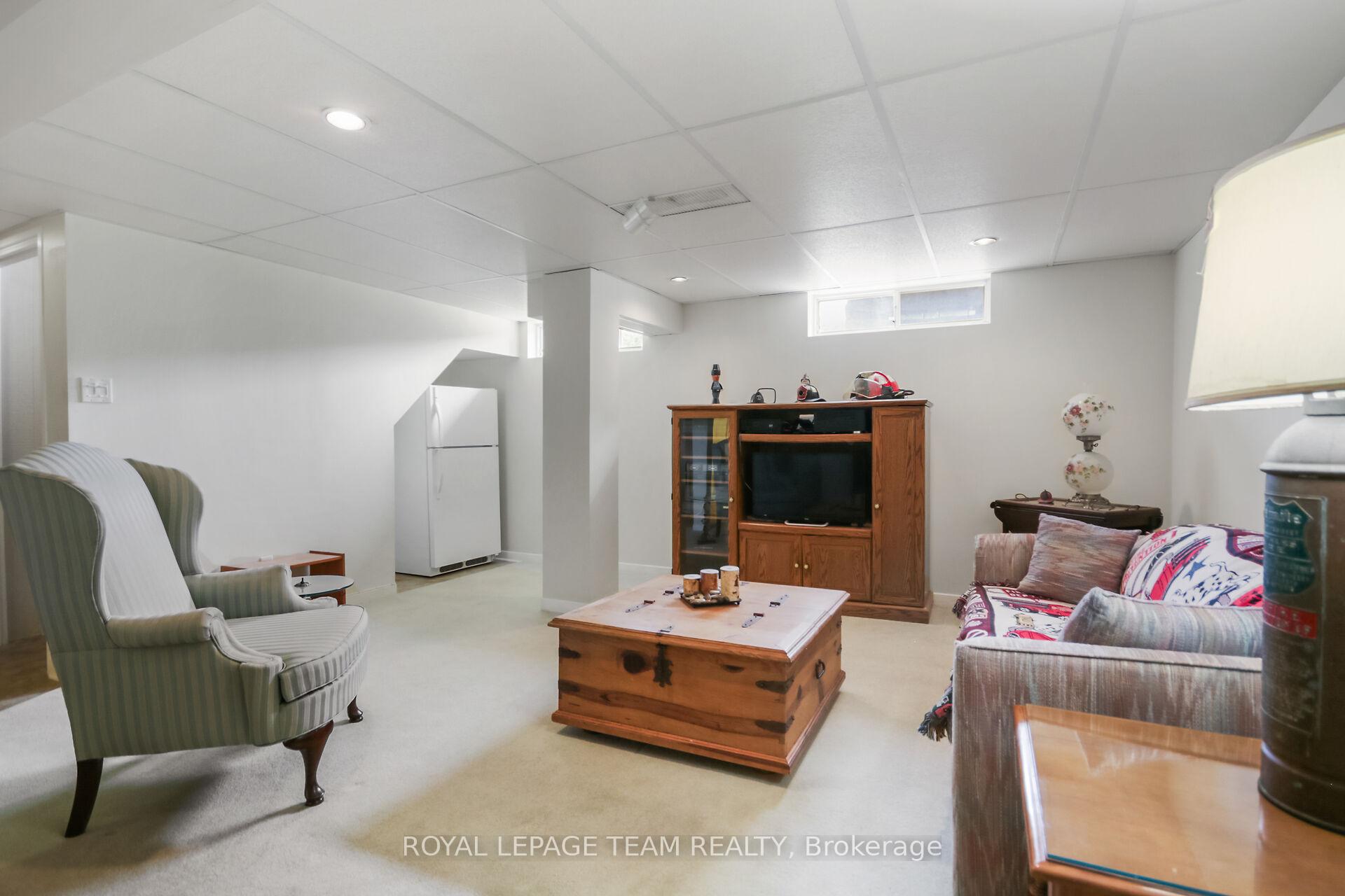 Photo 29 of 102 Oriole Avenue, Ottawa, Kanata - Glencairn/Hazeldean — HOMEH