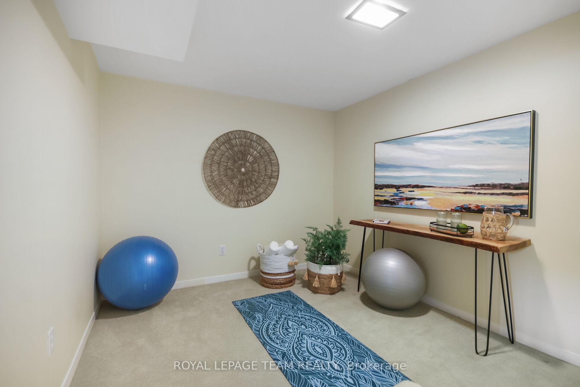 Photo 32 of 102 Oriole Avenue, Ottawa, Kanata - Glencairn/Hazeldean — HOMEH