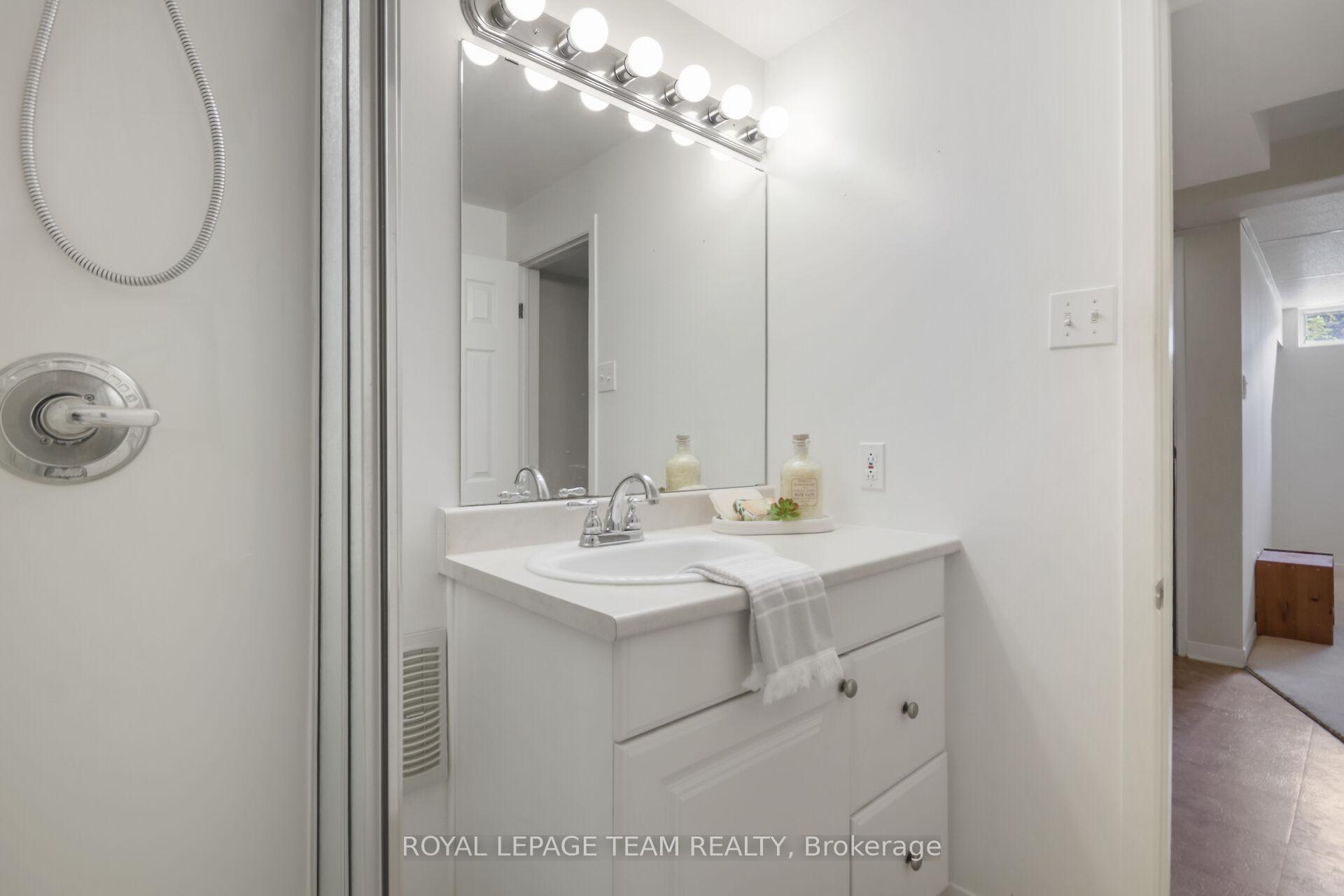Photo 36 of 102 Oriole Avenue, Ottawa, Kanata - Glencairn/Hazeldean — HOMEH