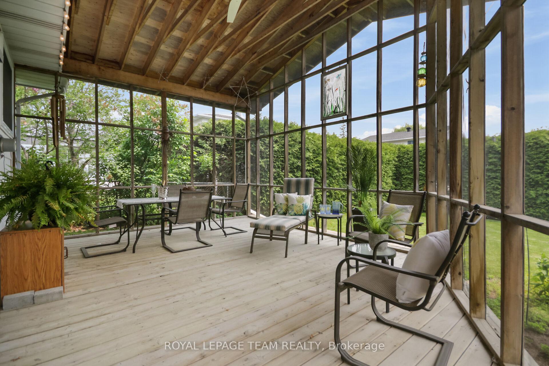Photo 37 of 102 Oriole Avenue, Ottawa, Kanata - Glencairn/Hazeldean — HOMEH