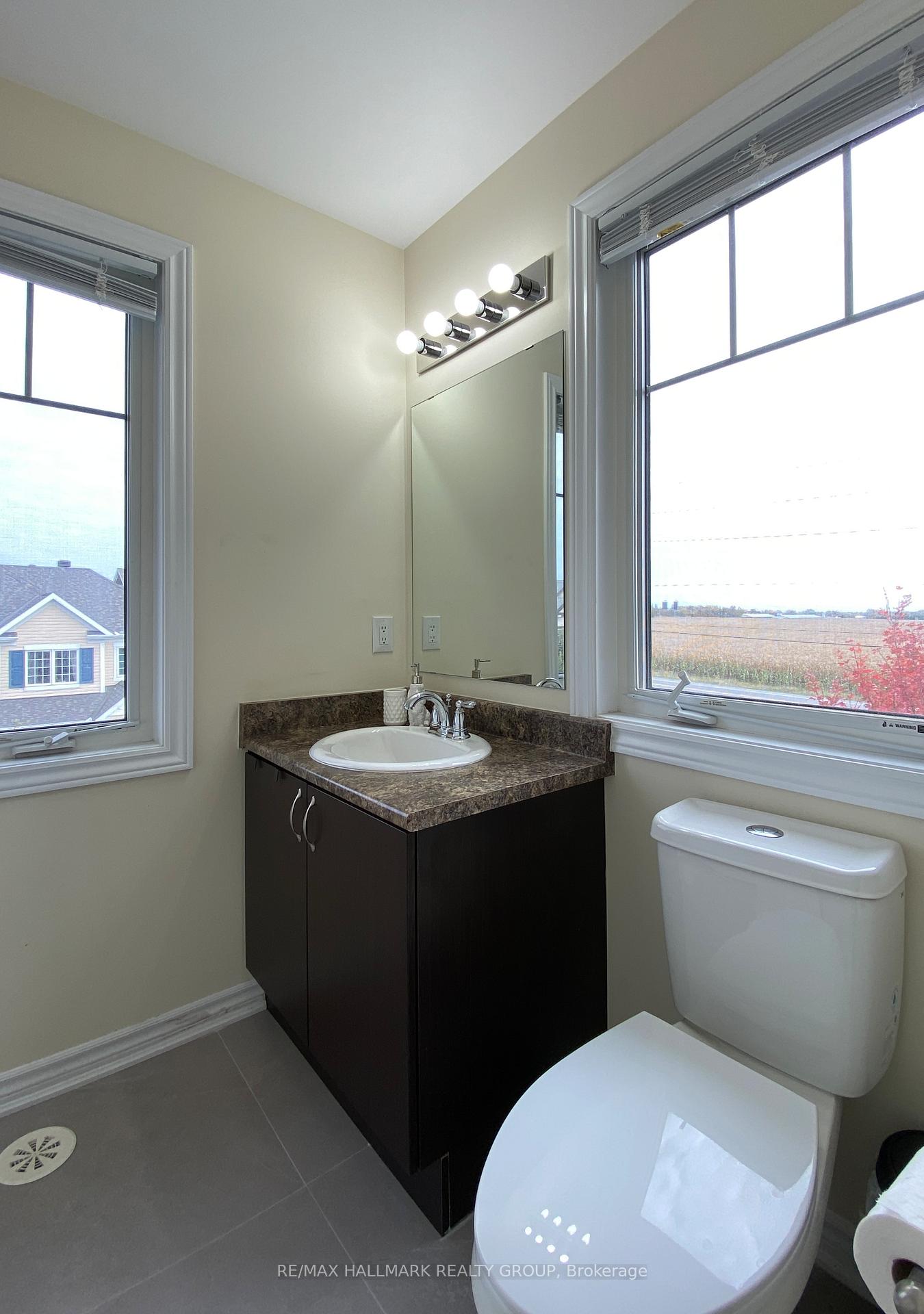 Photo 26 of 541 Meadowcreek Circle, Ottawa, Kanata - Emerald Meadows/Trailwest — HOMEH