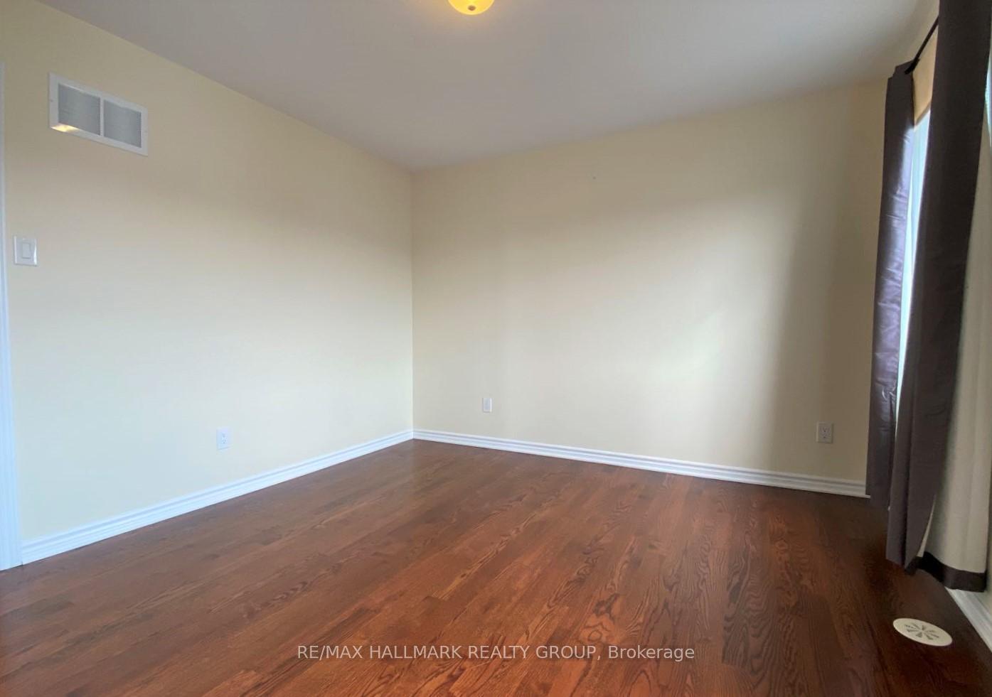 Photo 28 of 541 Meadowcreek Circle, Ottawa, Kanata - Emerald Meadows/Trailwest — HOMEH