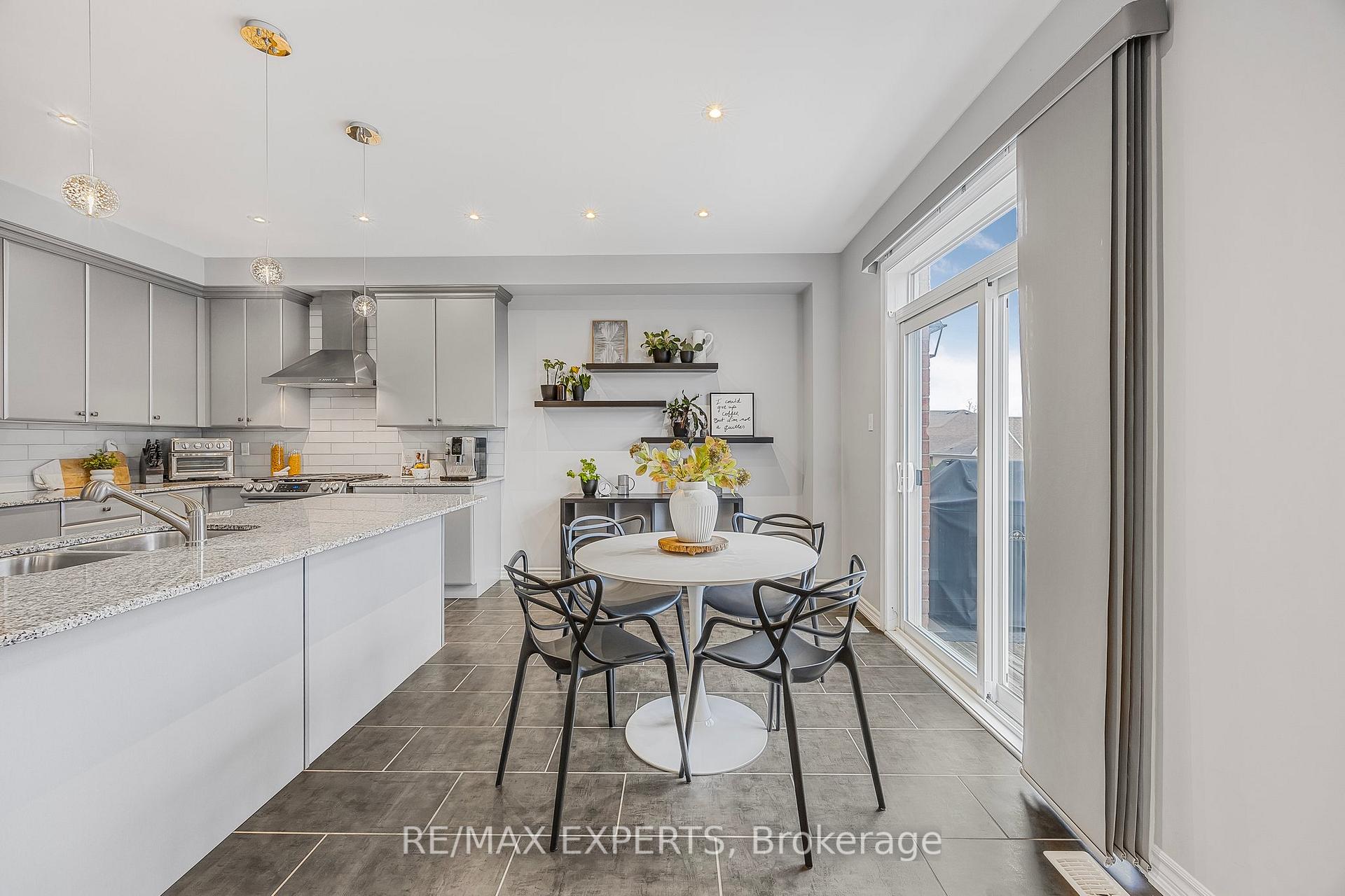 Photo 2 of 1145 Gina Street, Innisfil, Alcona — HOMEH