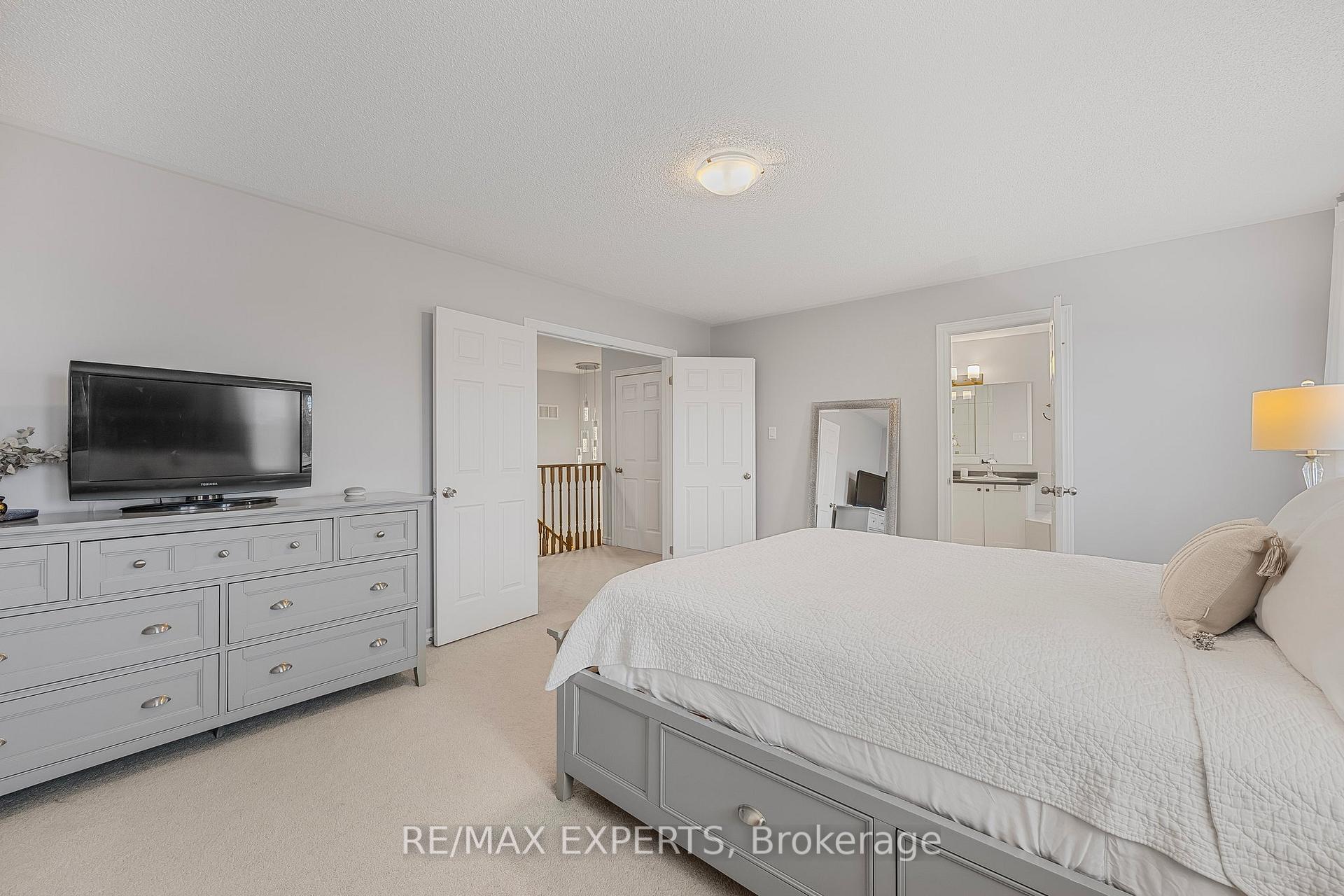 Photo 3 of 1145 Gina Street, Innisfil, Alcona — HOMEH