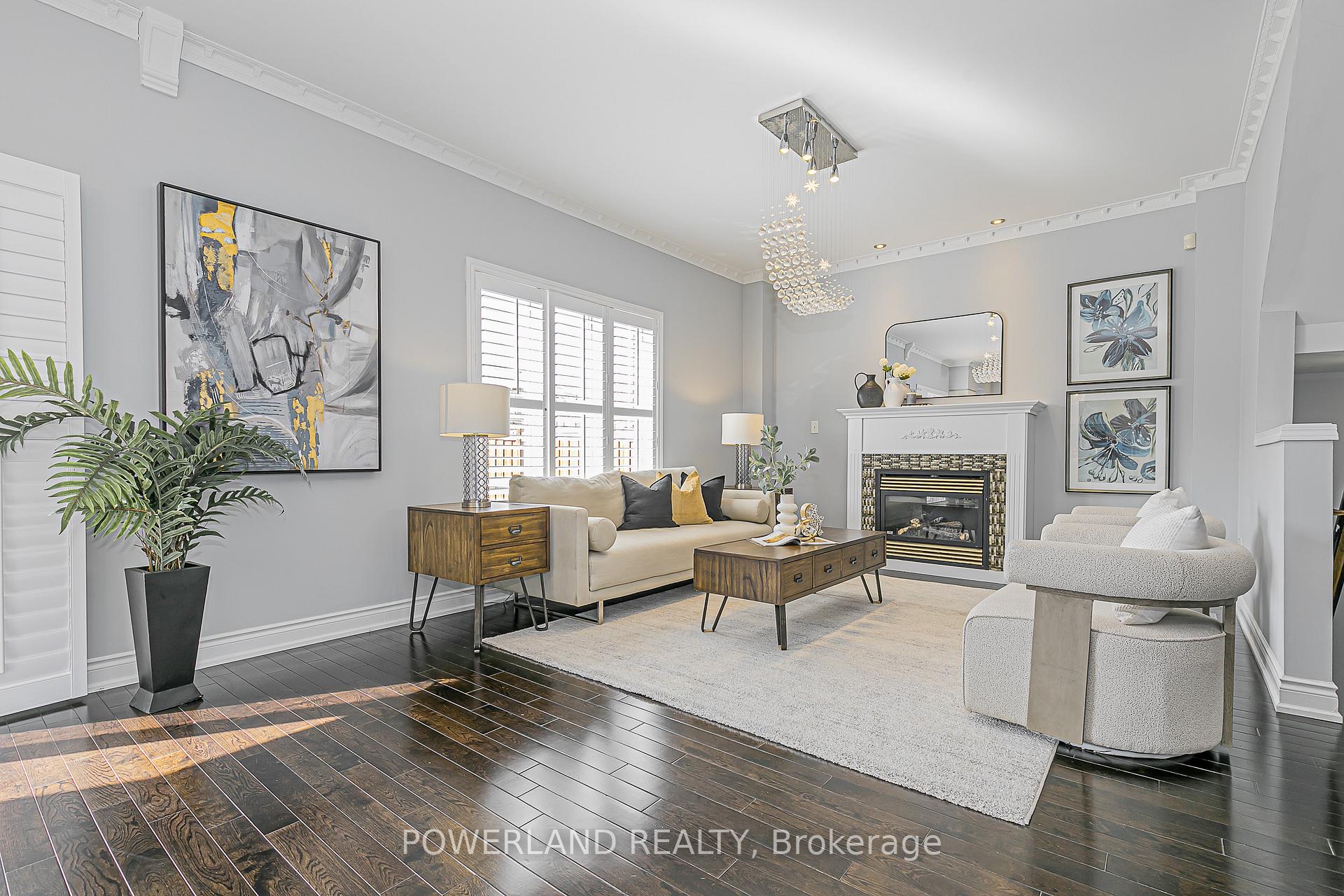 Photo 11 of 32 Ralph Chalmers Avenue, Markham, Wismer — HOMEH