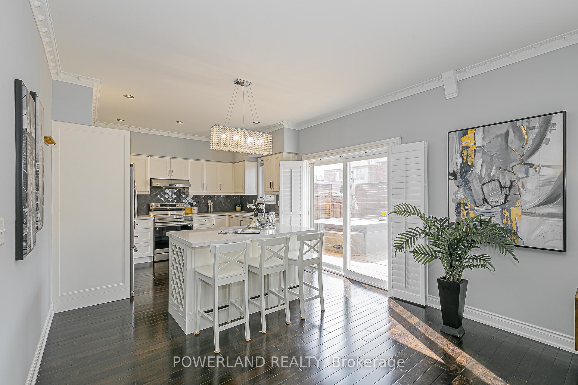 Photo 15 of 32 Ralph Chalmers Avenue, Markham, Wismer — HOMEH