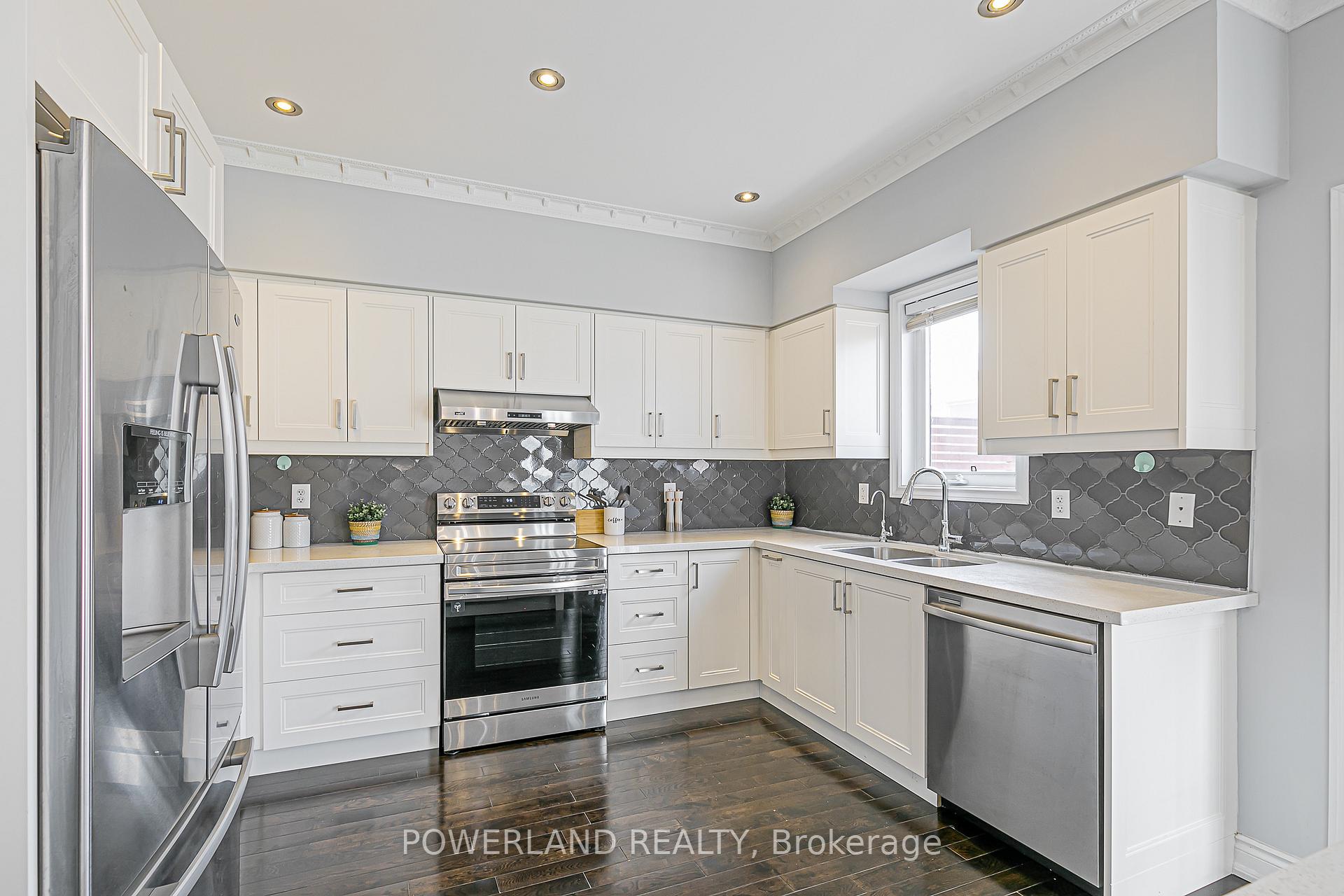 Photo 17 of 32 Ralph Chalmers Avenue, Markham, Wismer — HOMEH