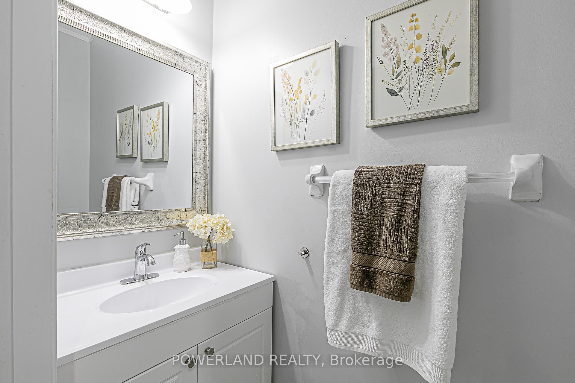 Photo 21 of 32 Ralph Chalmers Avenue, Markham, Wismer — HOMEH