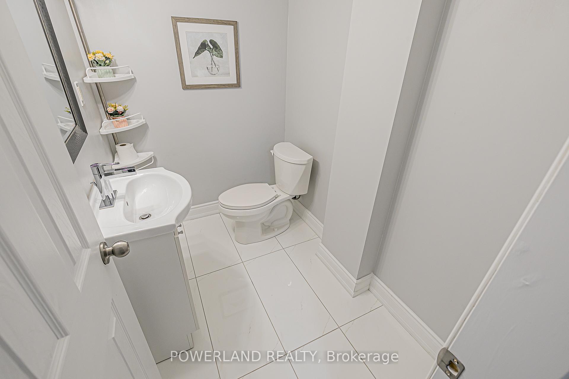 Photo 44 of 32 Ralph Chalmers Avenue, Markham, Wismer — HOMEH