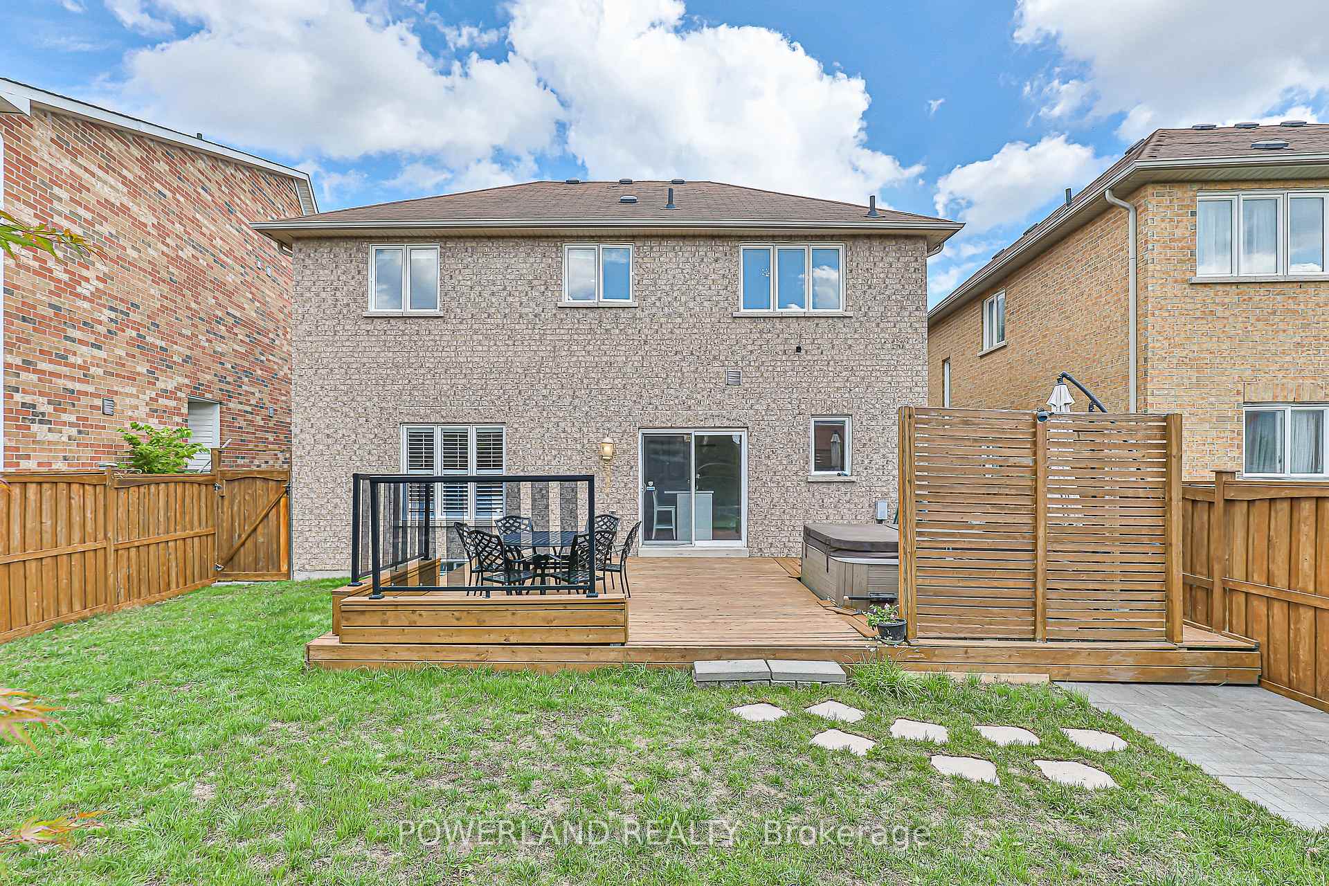 Photo 47 of 32 Ralph Chalmers Avenue, Markham, Wismer — HOMEH
