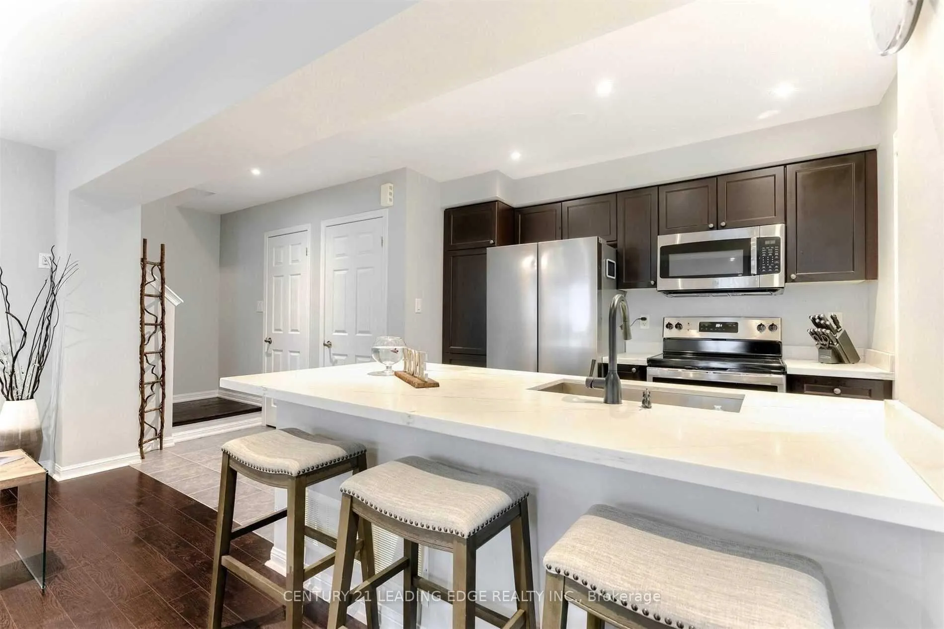 Photo 10 of Unit 6, 1025 Nadalin Heights, Milton, Willmott — HOMEH