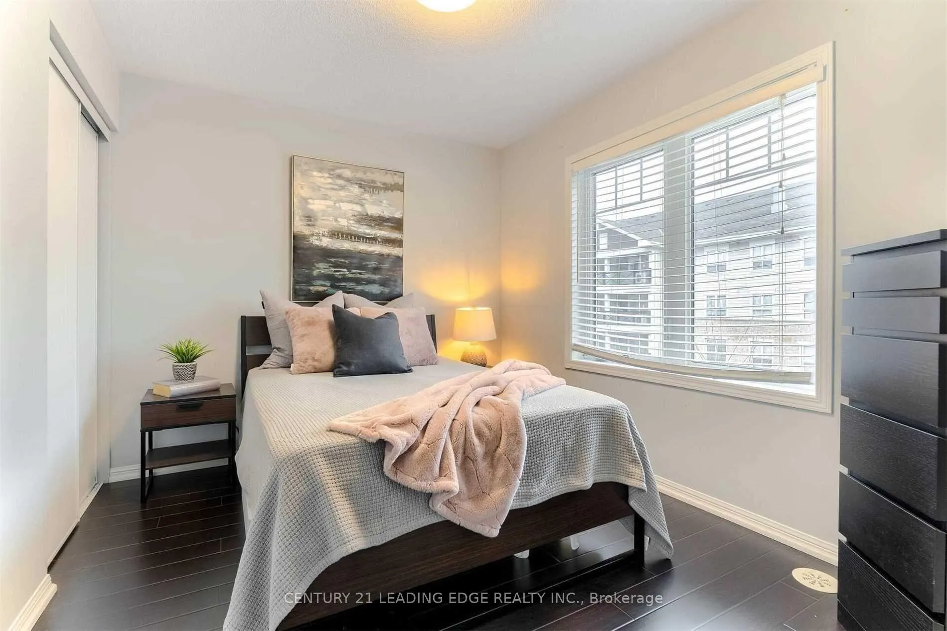 Photo 18 of Unit 6, 1025 Nadalin Heights, Milton, Willmott — HOMEH
