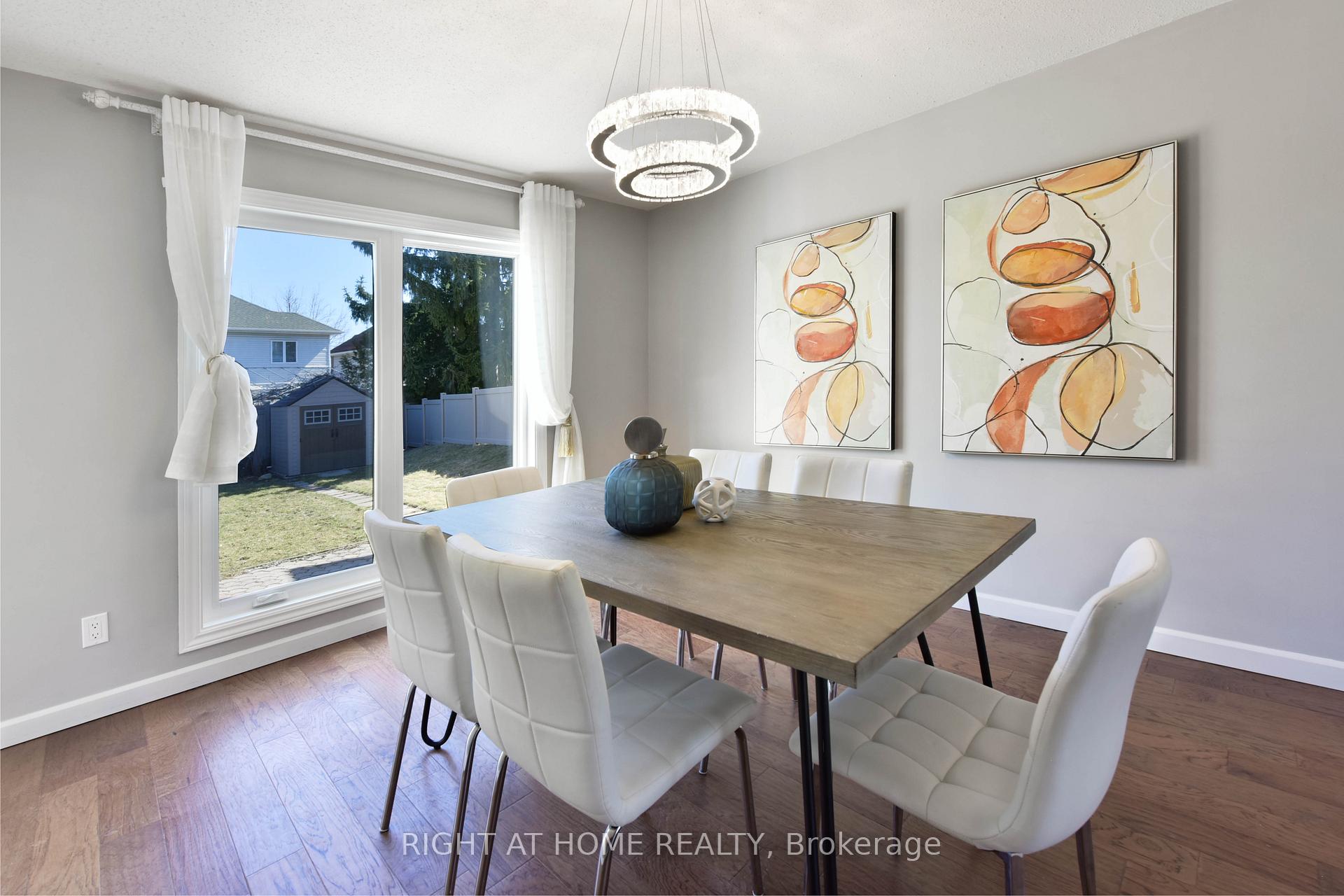 Photo 13 of 4 Balding Crescent, Ottawa, Kanata - Kanata Lakes/Heritage Hills — HOMEH