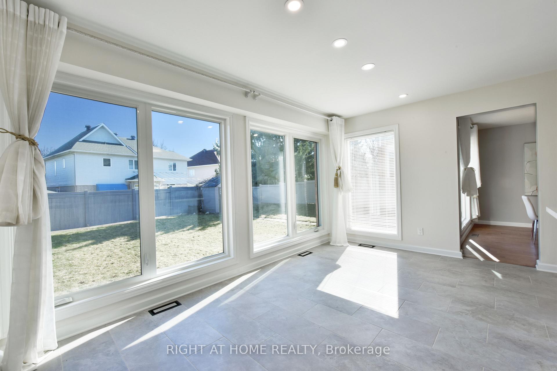 Photo 15 of 4 Balding Crescent, Ottawa, Kanata - Kanata Lakes/Heritage Hills — HOMEH