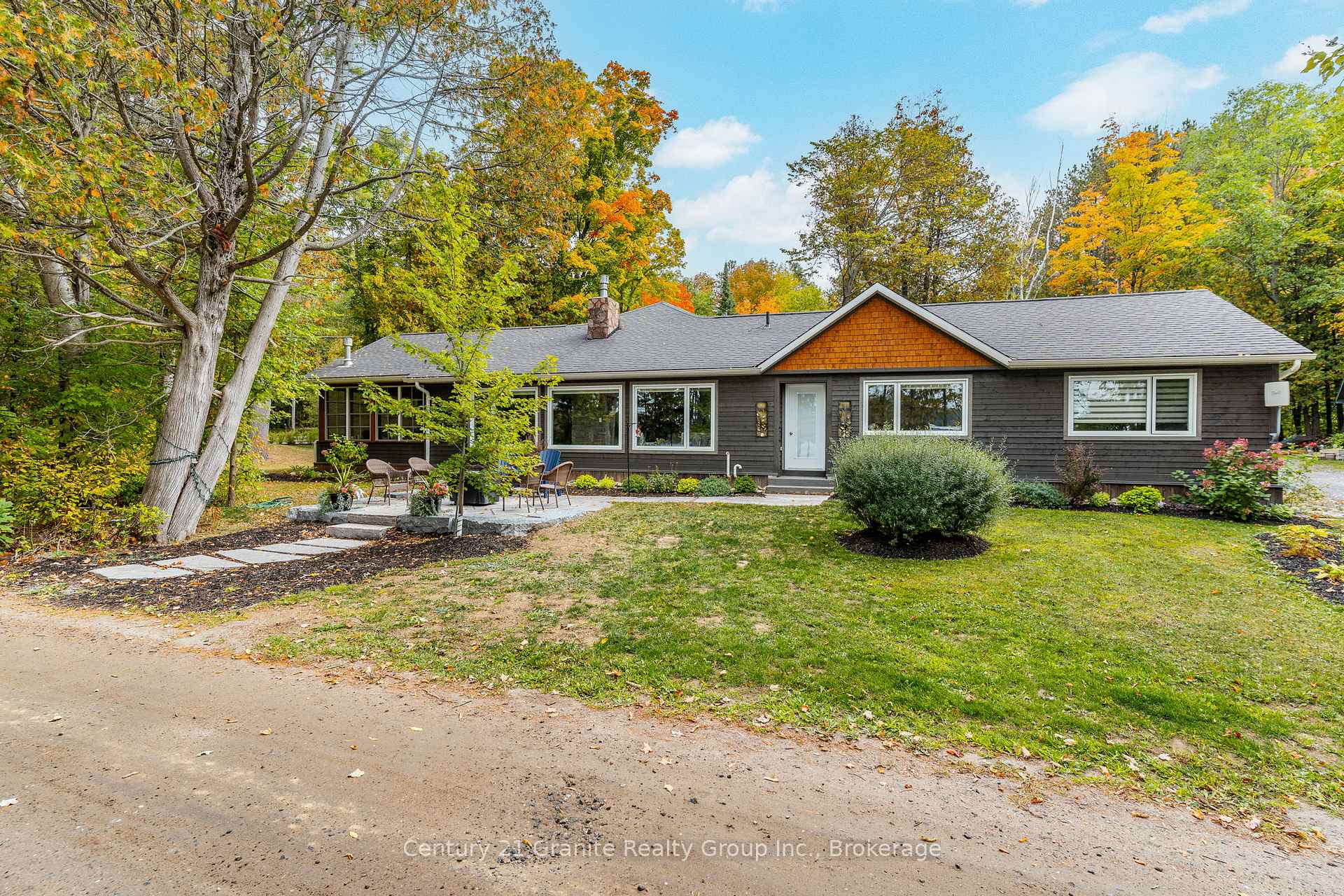 Photo 5 of 1053 Maebar Road, Minden Hills, Minden — HOMEH
