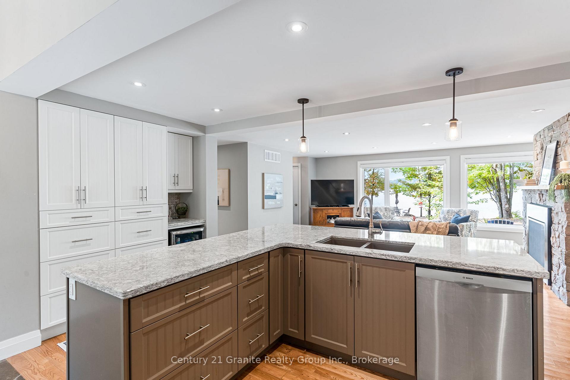 Photo 10 of 1053 Maebar Road, Minden Hills, Minden — HOMEH