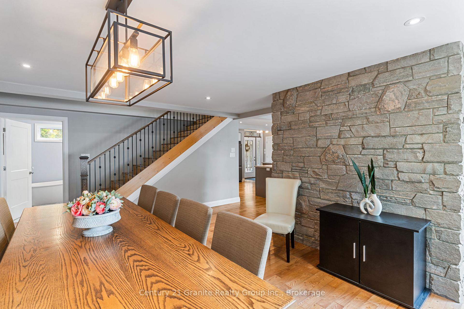 Photo 16 of 1053 Maebar Road, Minden Hills, Minden — HOMEH