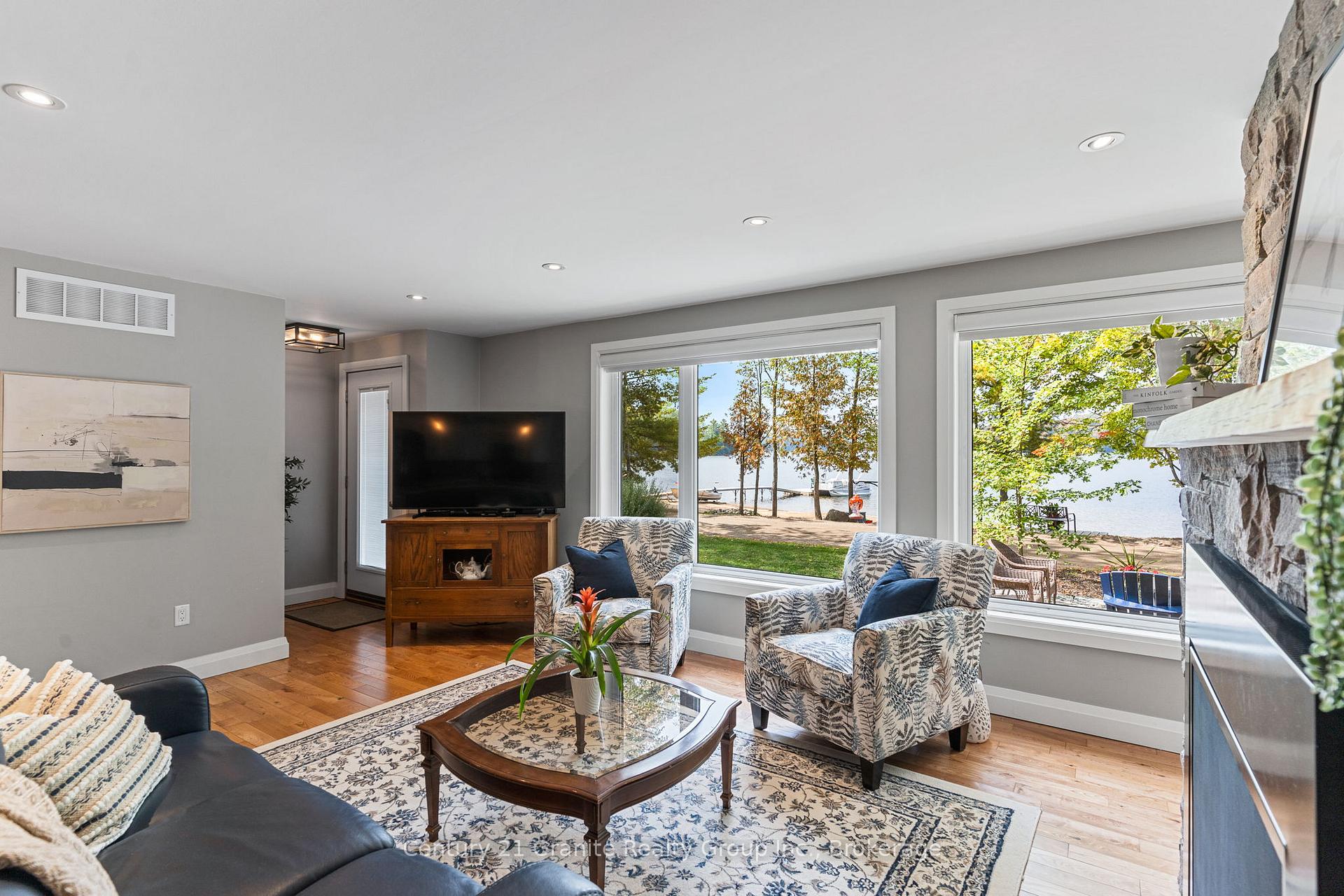 Photo 17 of 1053 Maebar Road, Minden Hills, Minden — HOMEH